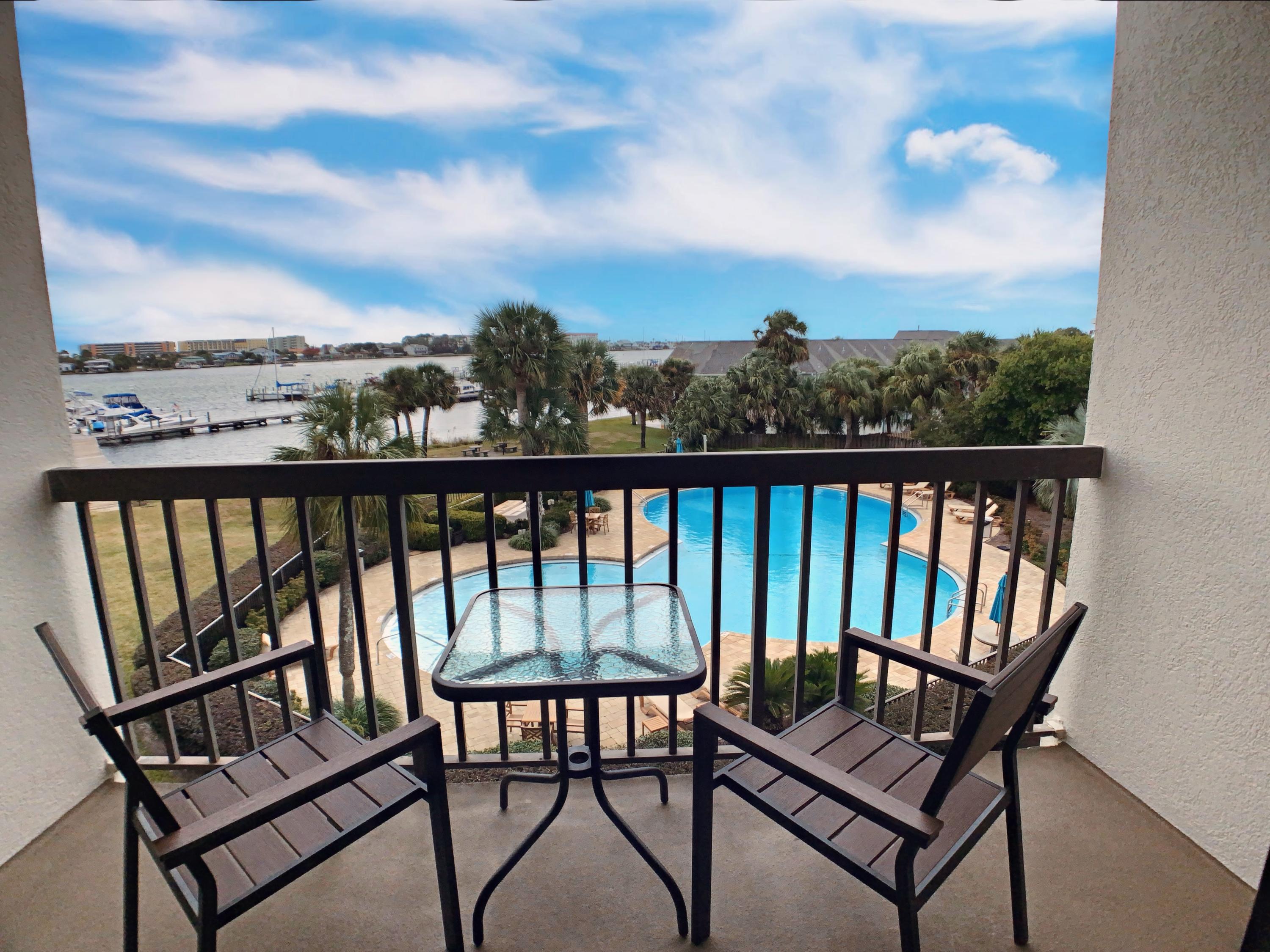 PIRATES BAY PH 1 - Residential