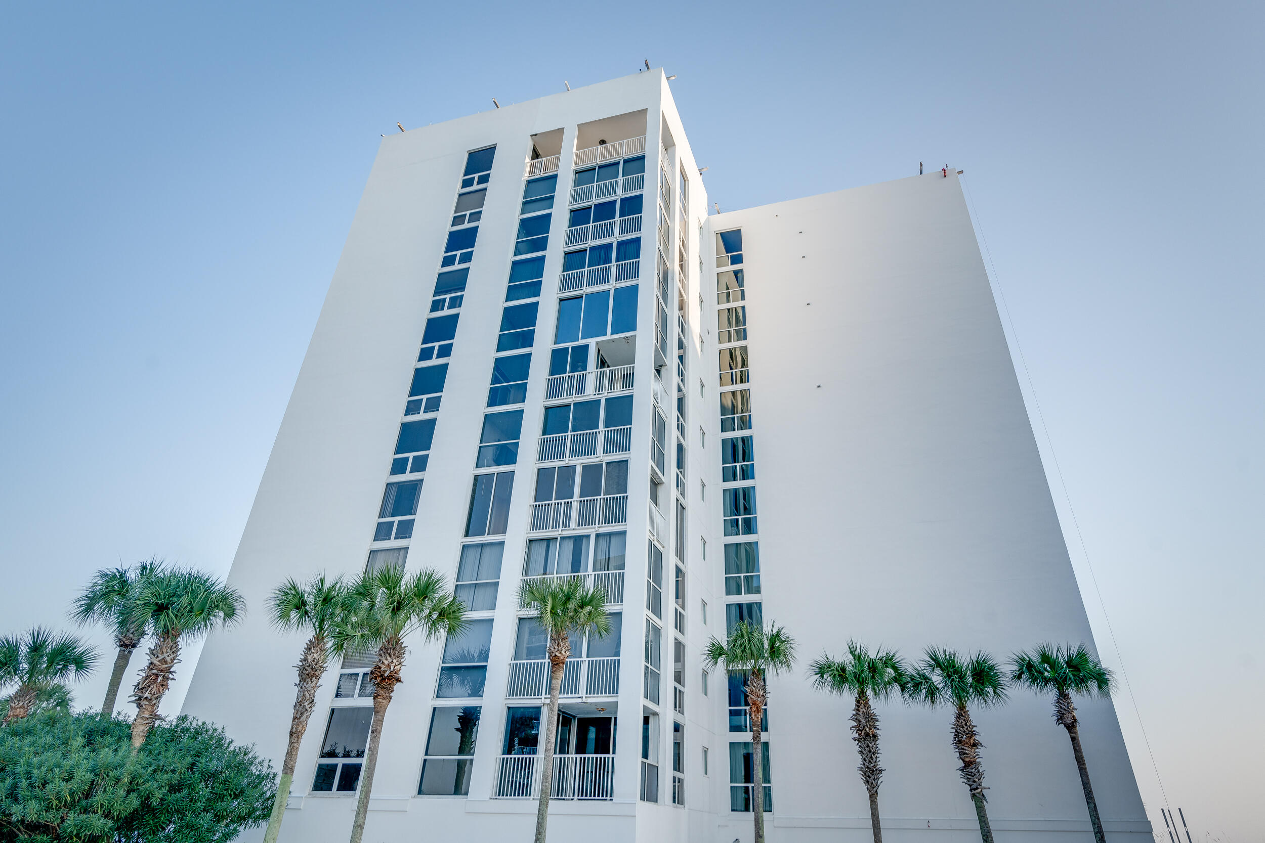 SHORELINE TOWERS 3 - Residential