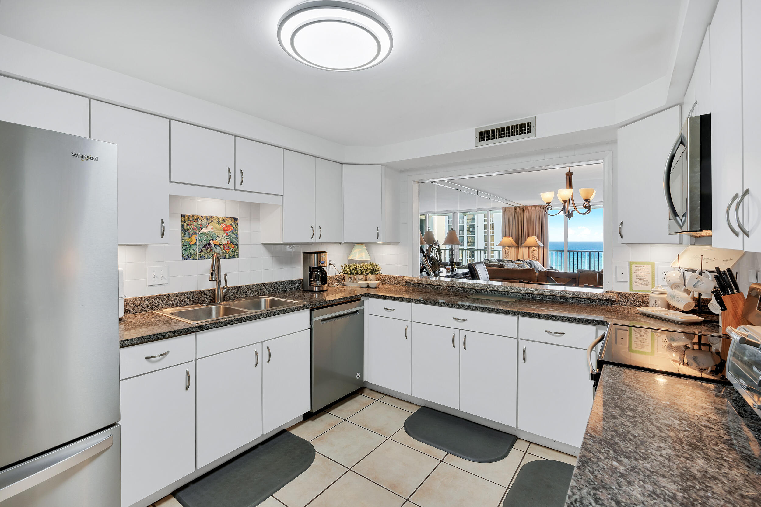 SHORELINE TOWERS 3 - Residential