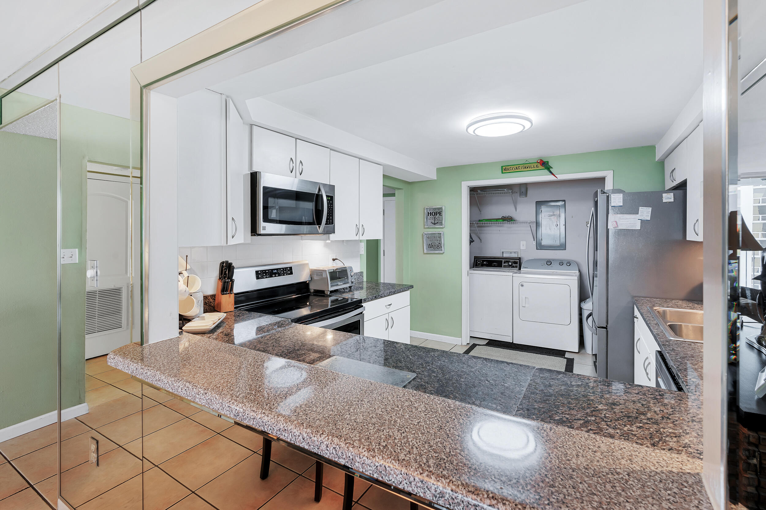 SHORELINE TOWERS 3 - Residential