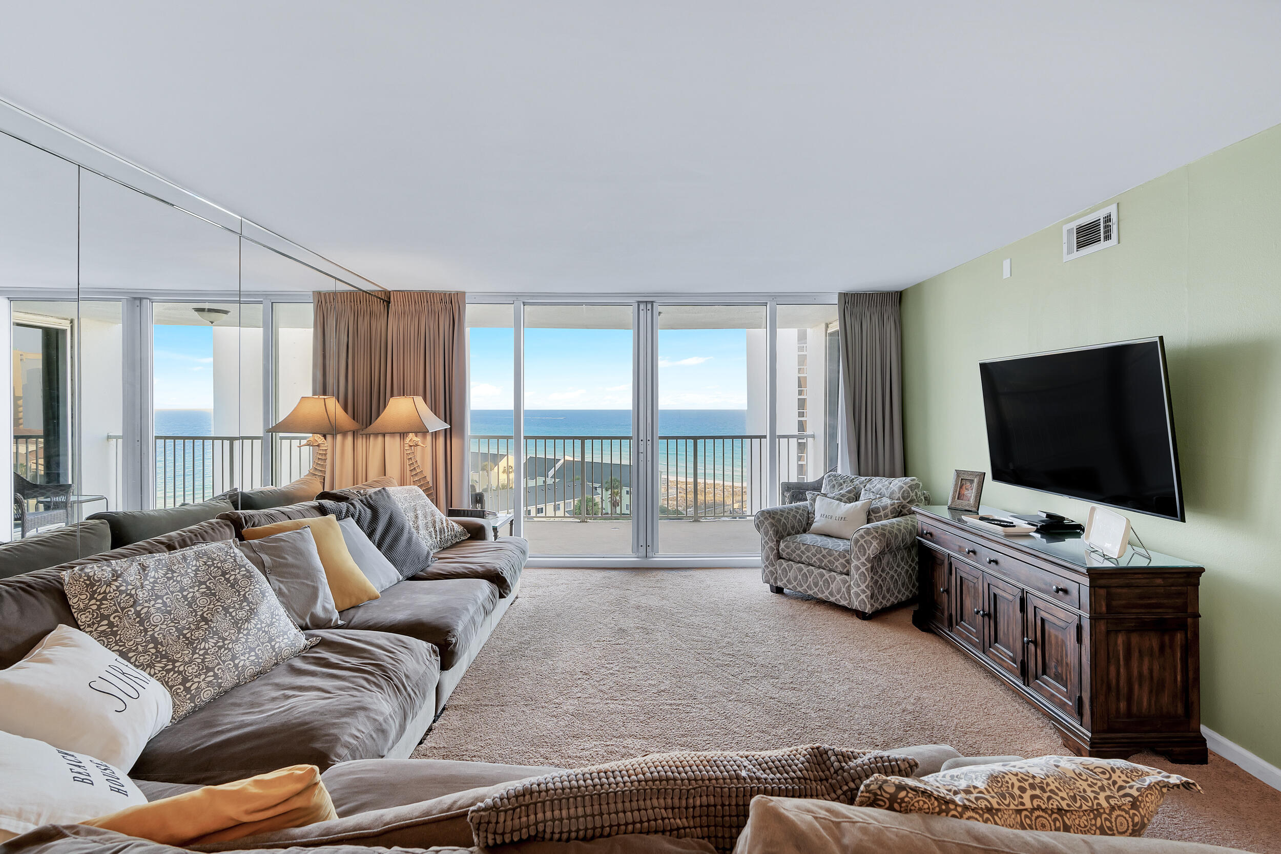 SHORELINE TOWERS 3 - Residential