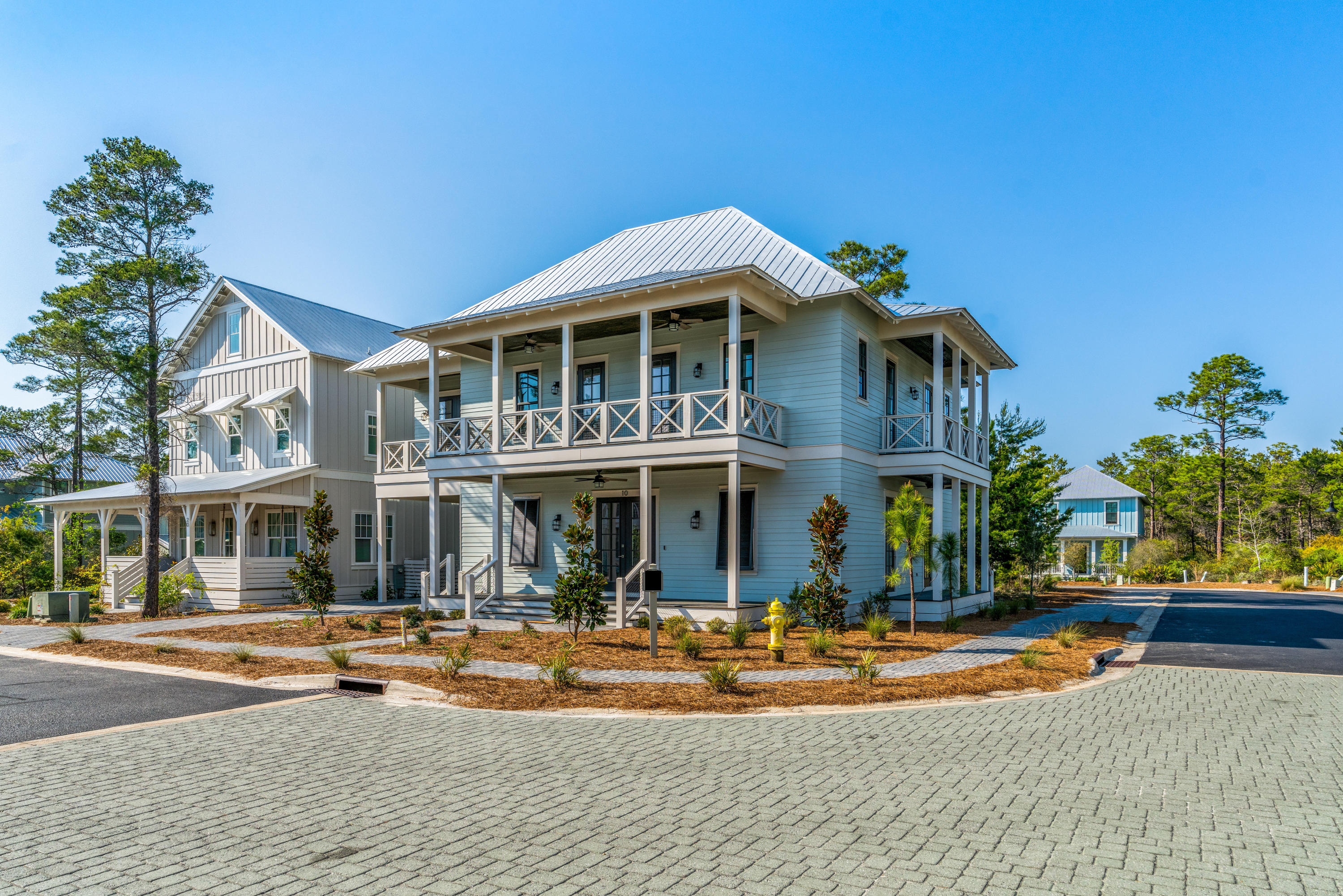 LAKESIDE AT BLUE MOUNTAIN BEACH - Residential