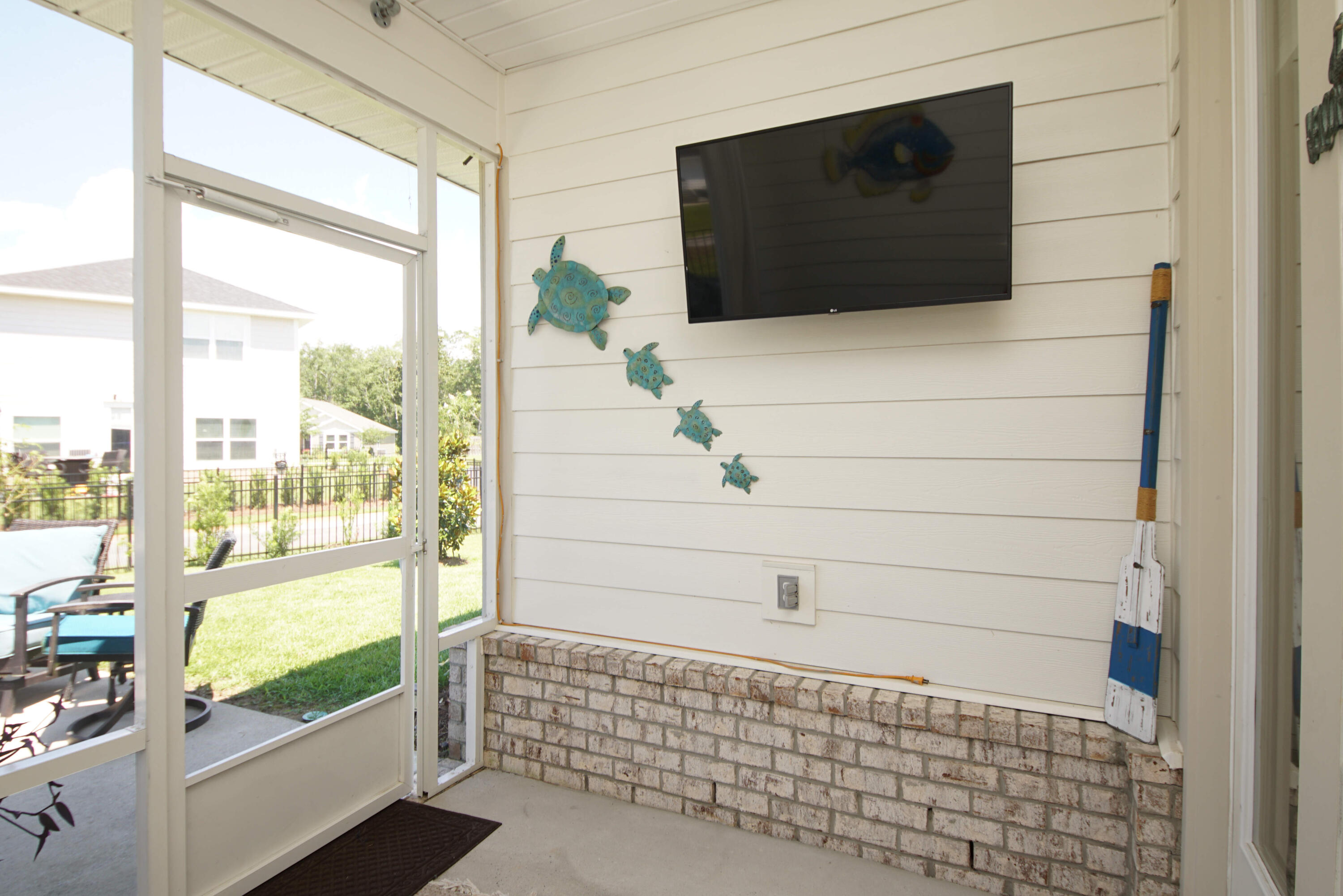 RIVERWALK PH I - Residential Lease