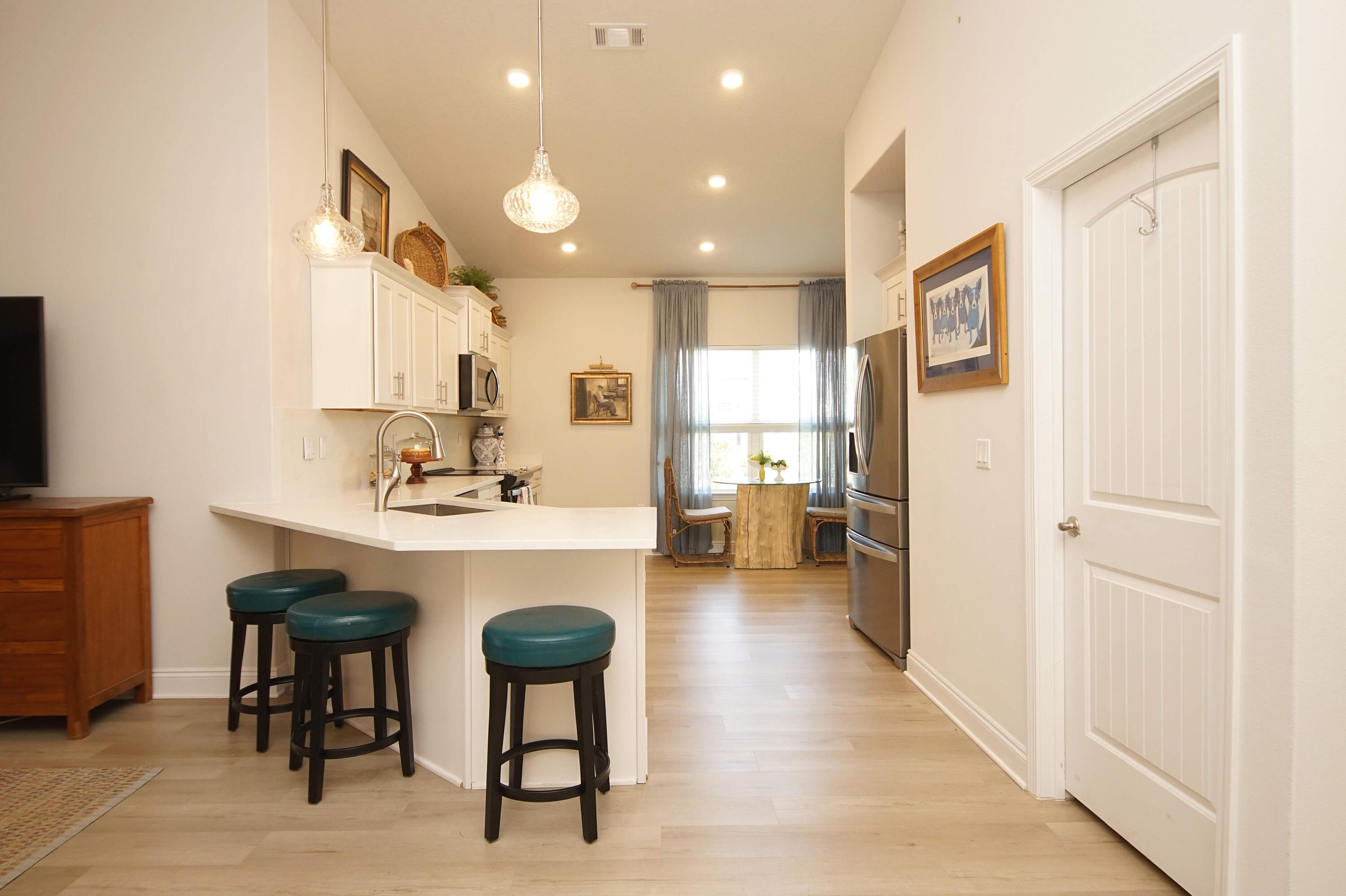 RIVERWALK PH I - Residential Lease