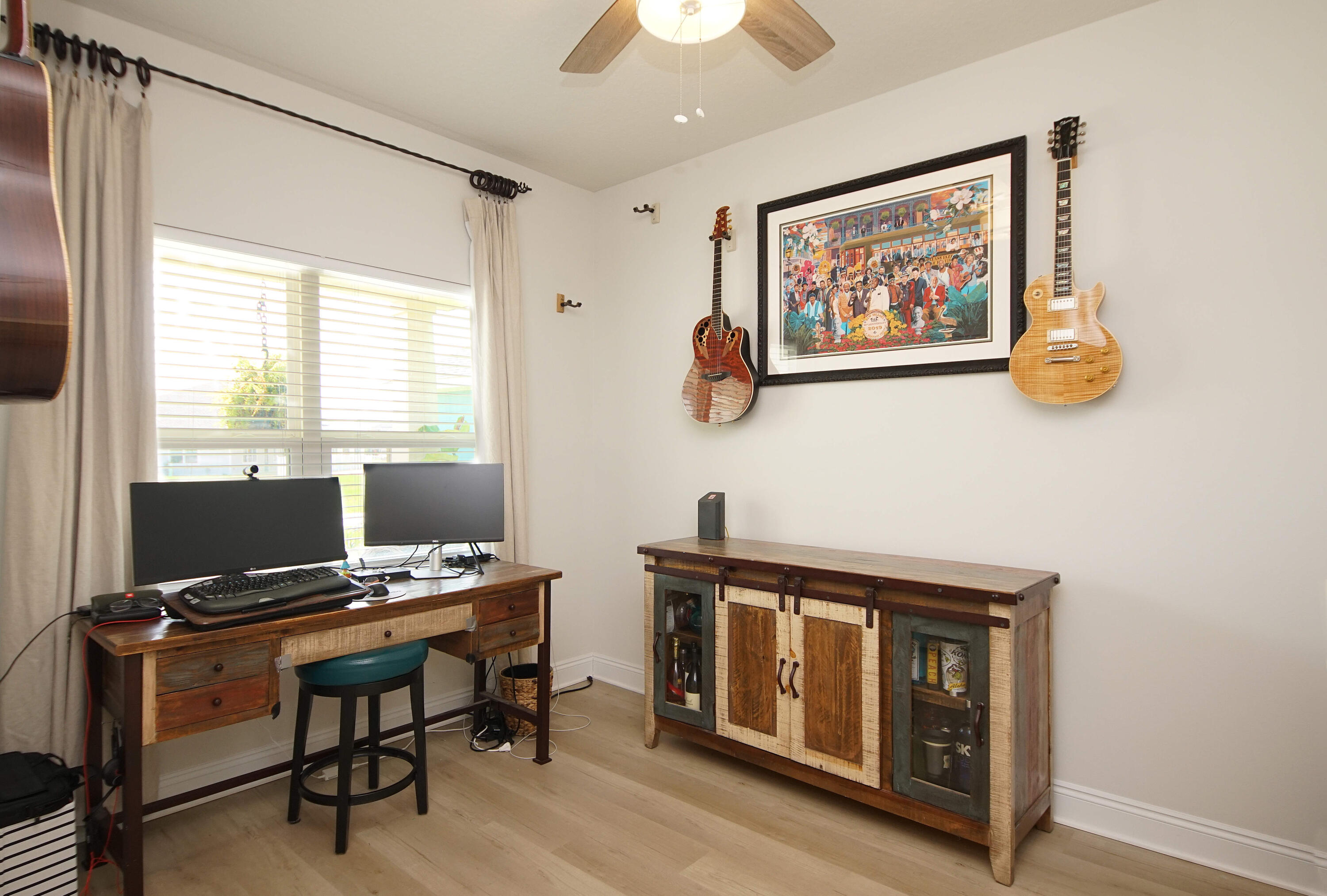 RIVERWALK PH I - Residential Lease