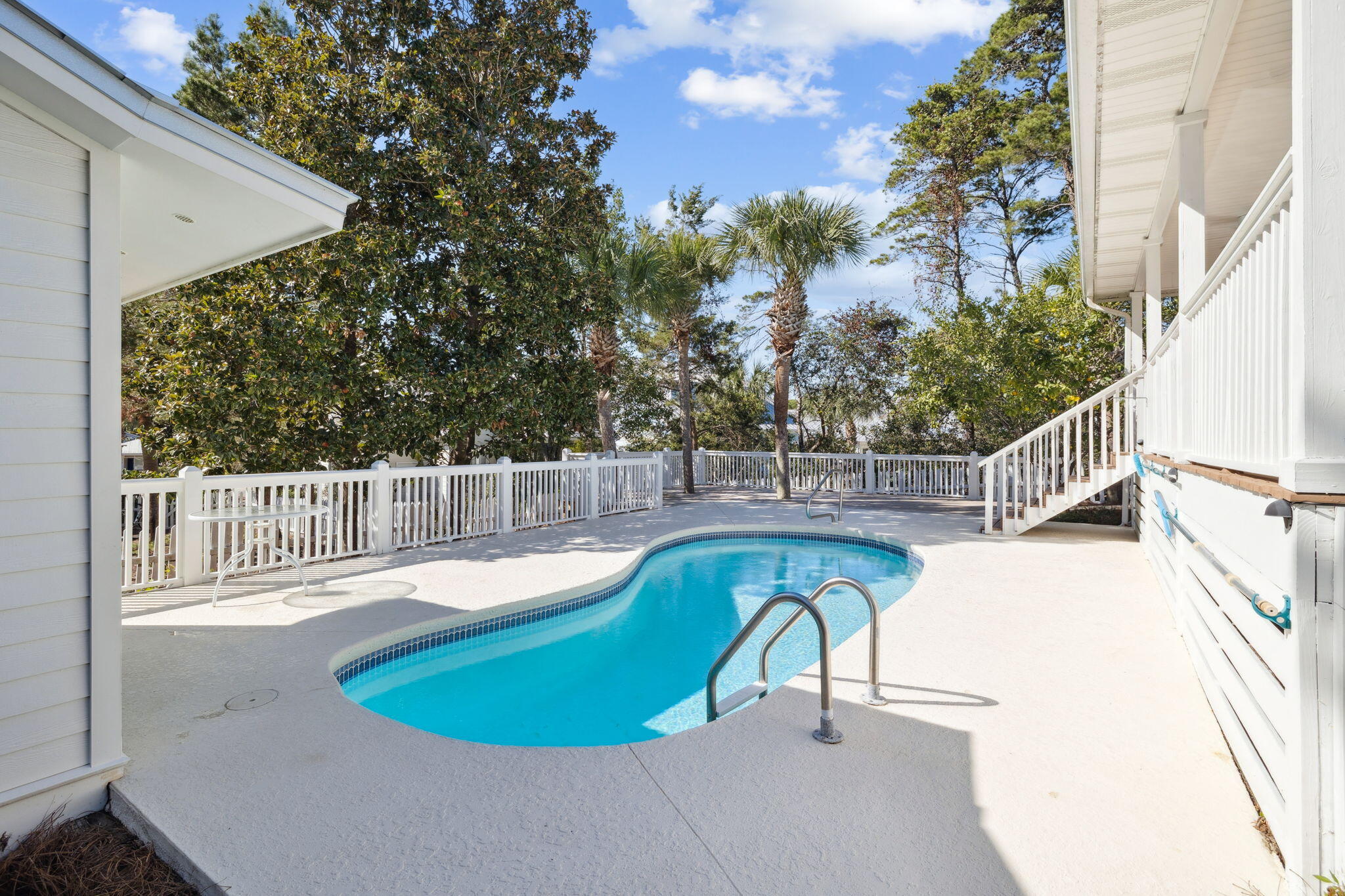 SEA DUNES - Residential