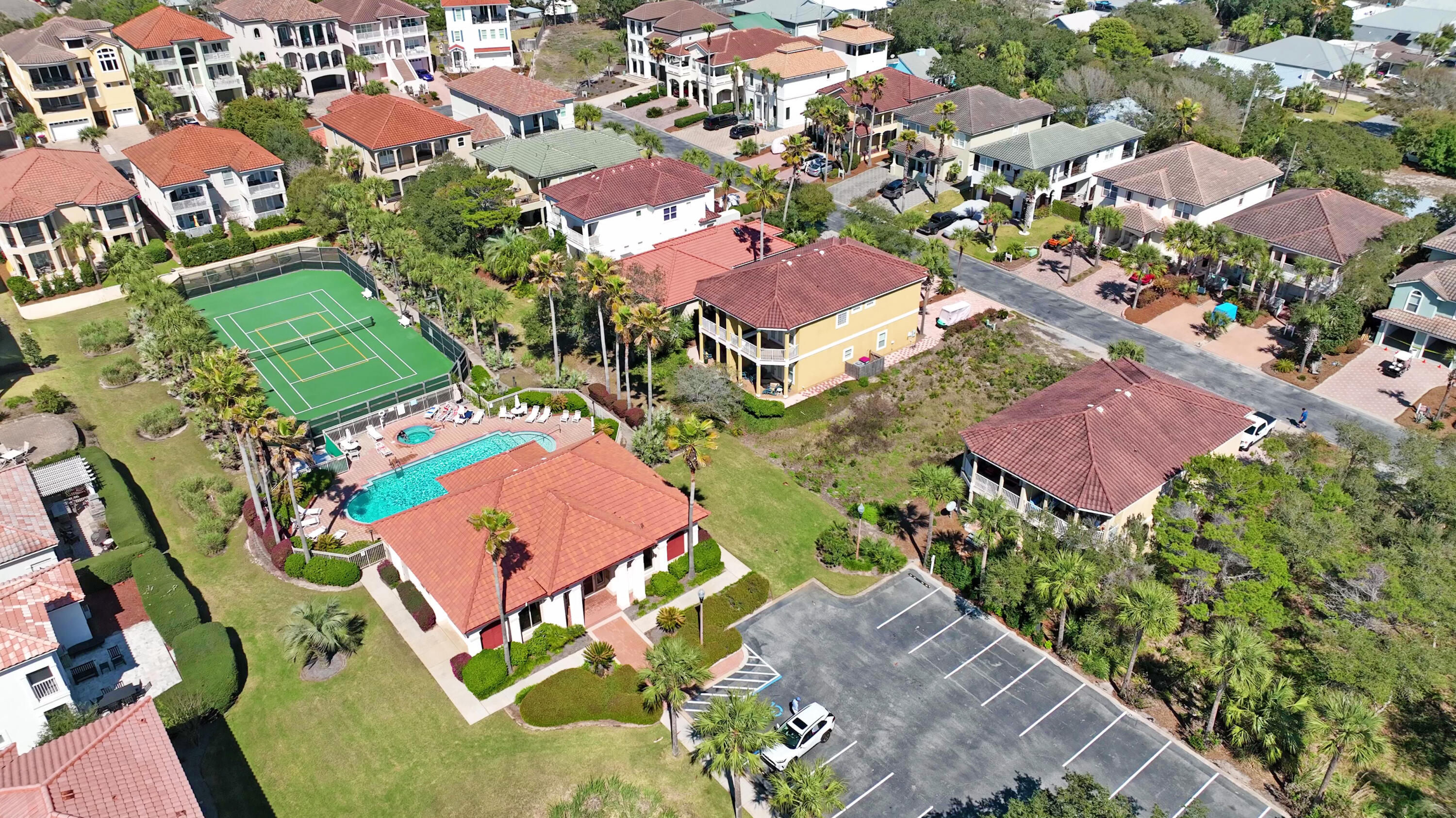 LA VALENCIA BEACH RESORT - Residential