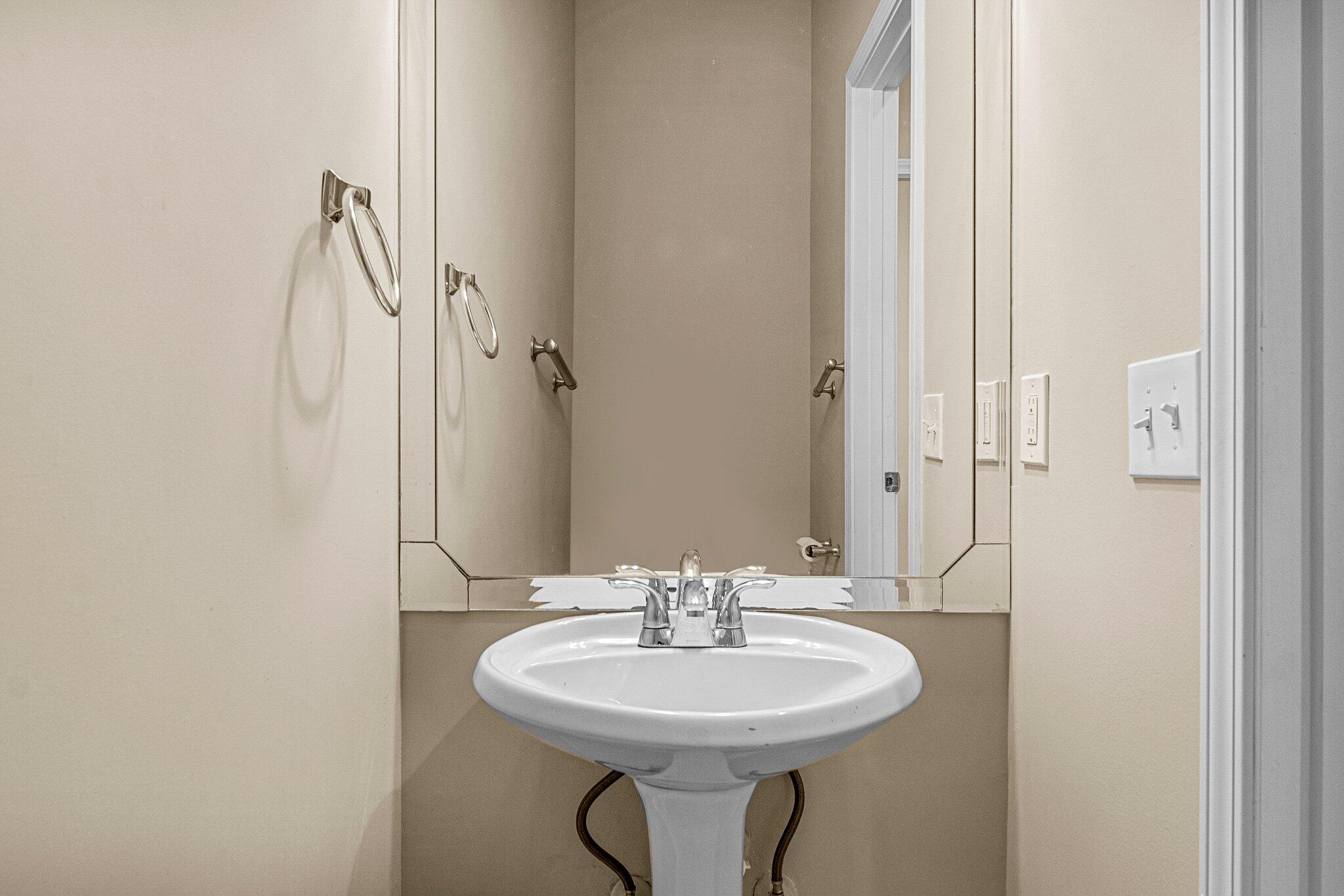 COUNTRY CLUB HARBOUR ESTATES - Residential