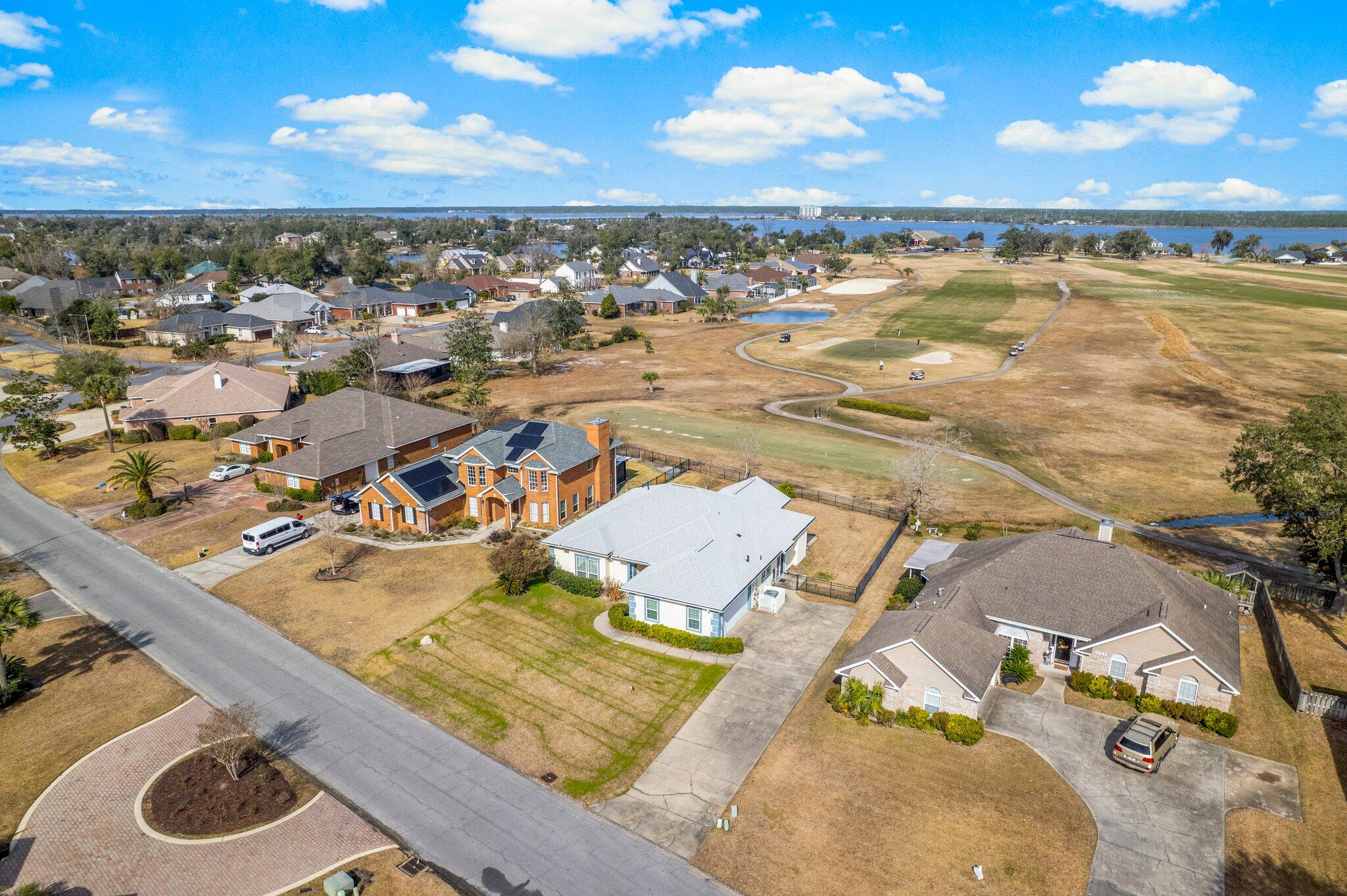 COUNTRY CLUB HARBOUR ESTATES - Residential