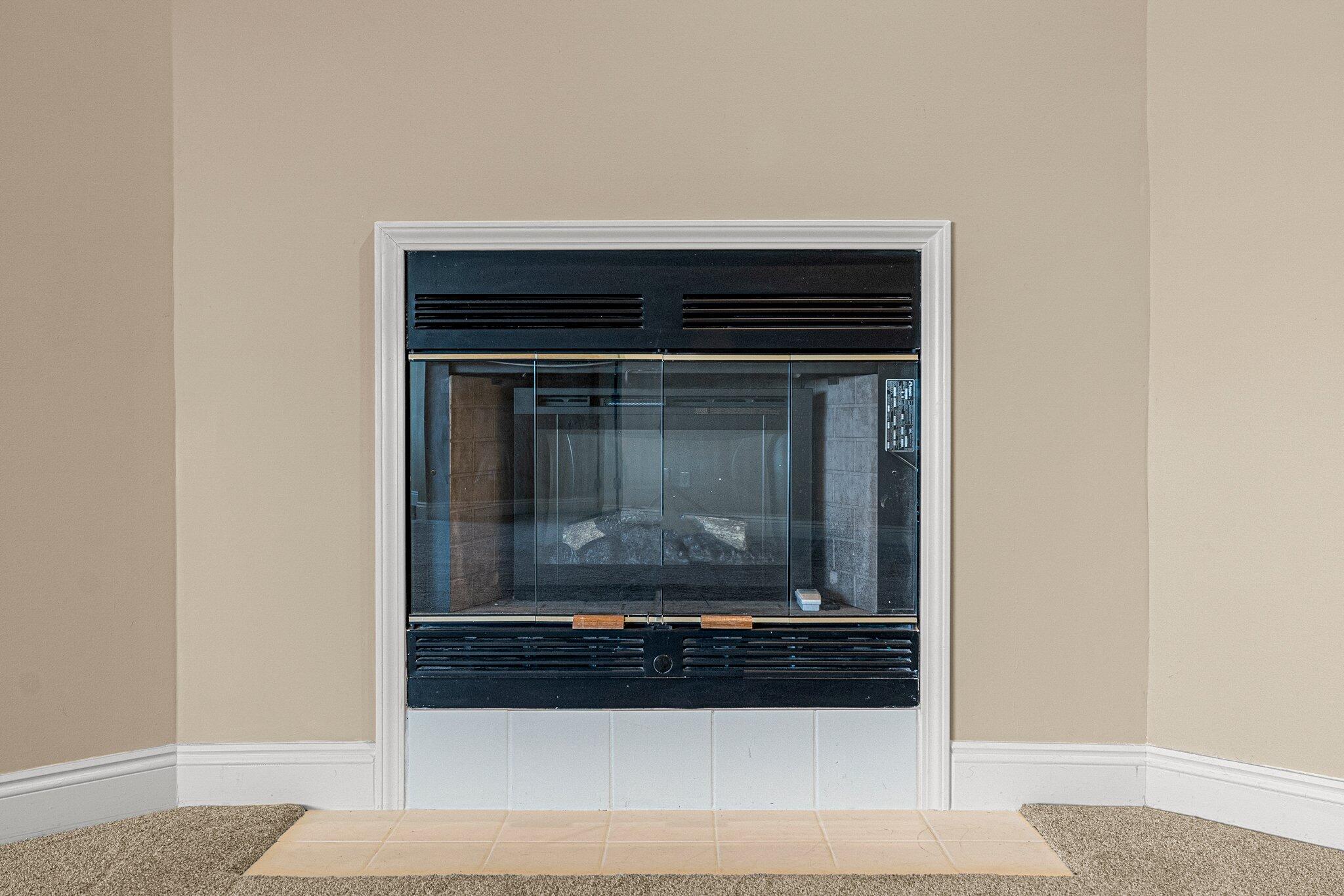 COUNTRY CLUB HARBOUR ESTATES - Residential