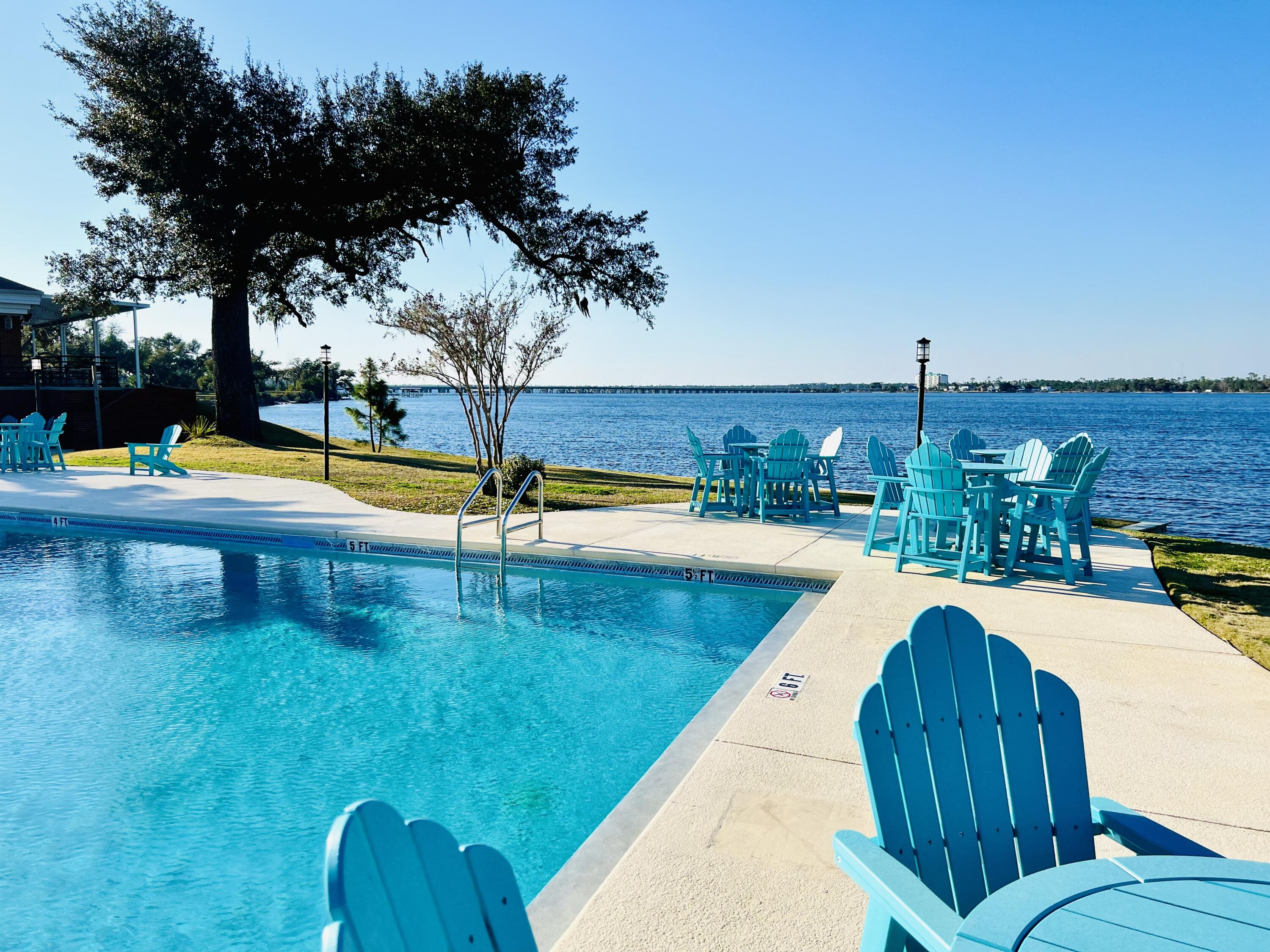 COUNTRY CLUB HARBOUR ESTATES - Residential