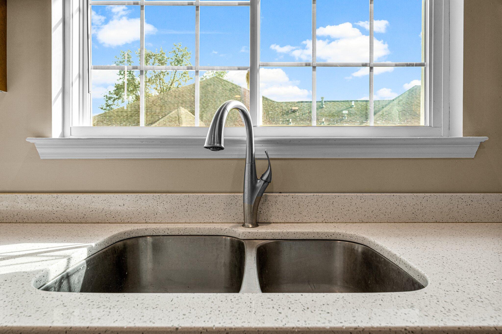 COUNTRY CLUB HARBOUR ESTATES - Residential