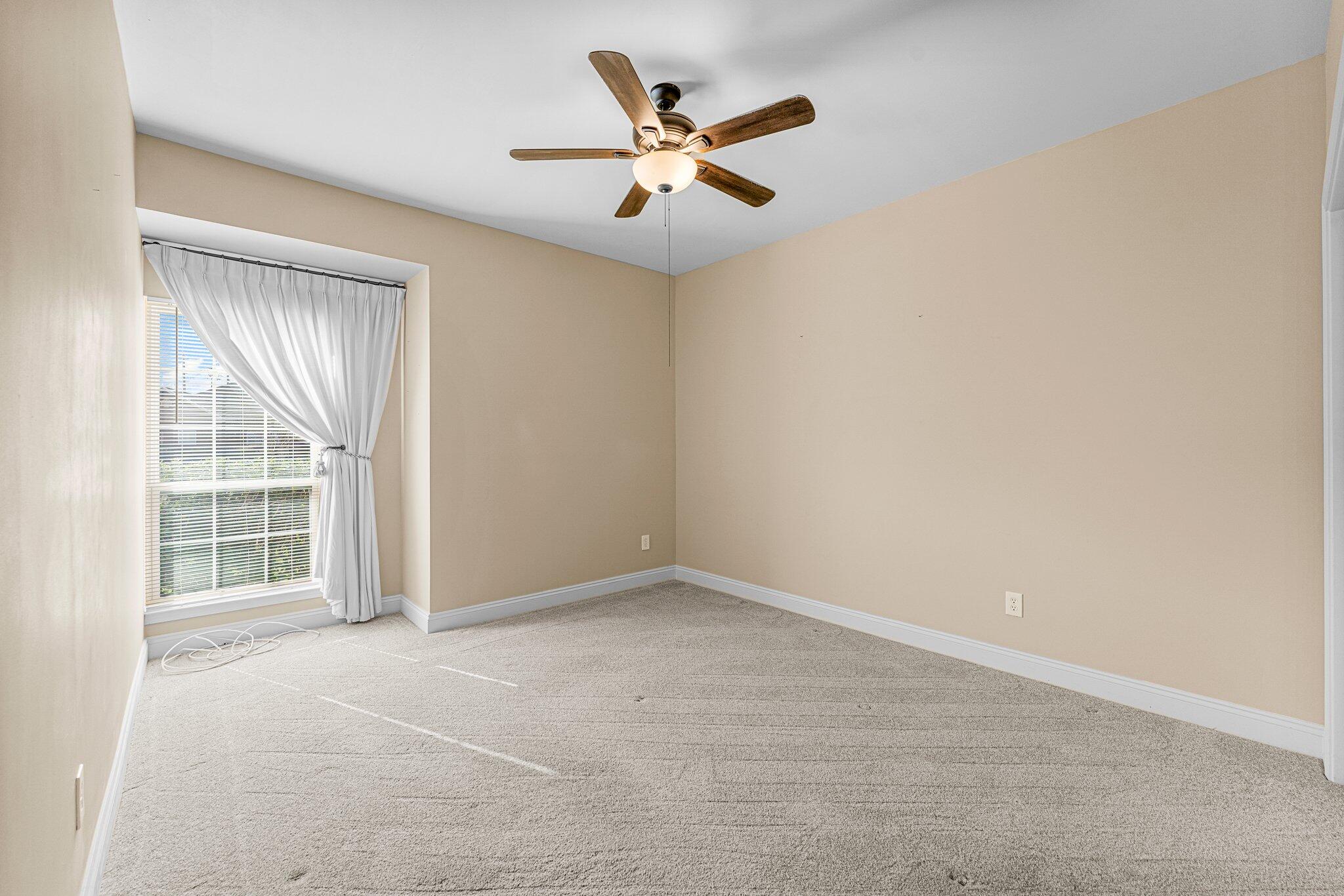 COUNTRY CLUB HARBOUR ESTATES - Residential