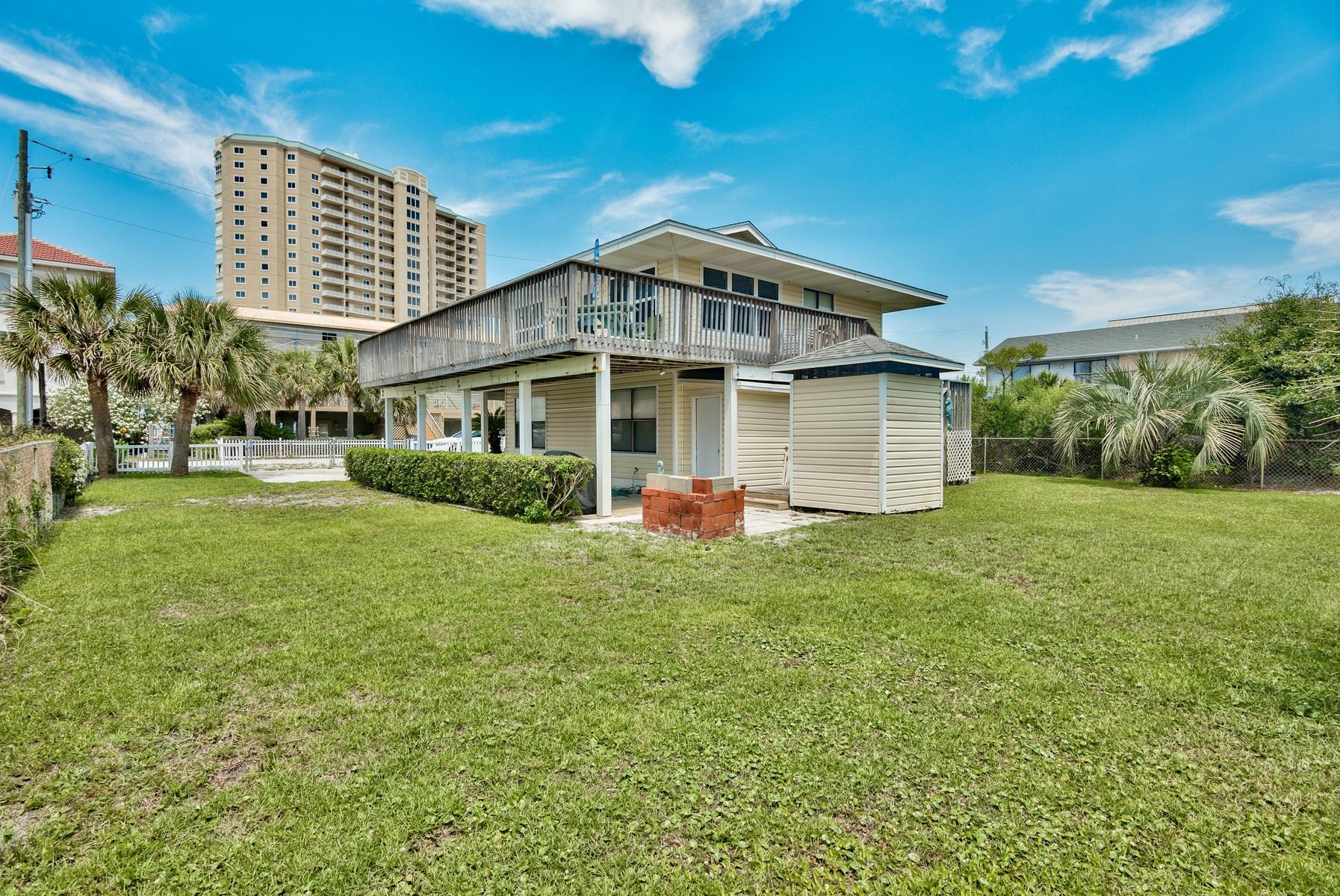SANDPIPER BEACH COLONY UNREC - Residential