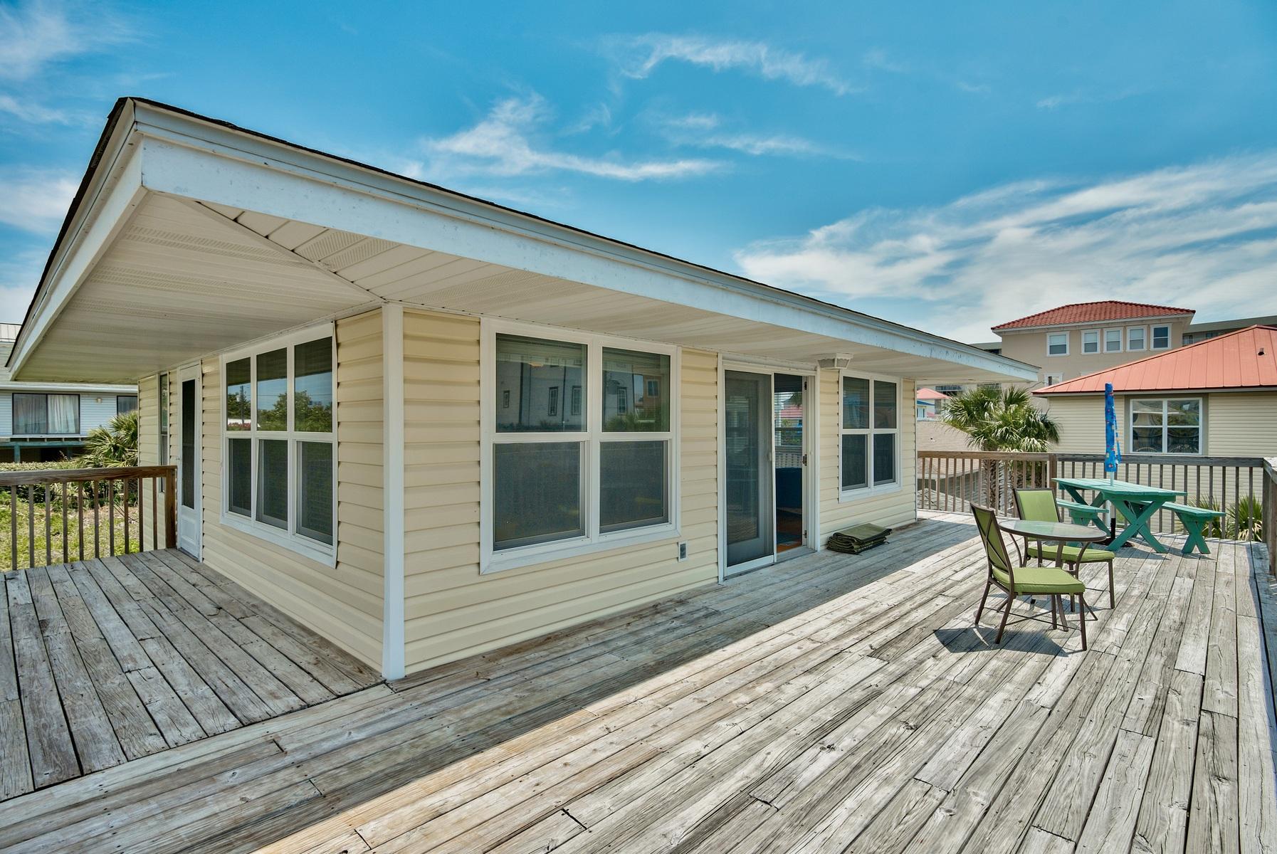 SANDPIPER BEACH COLONY UNREC - Residential
