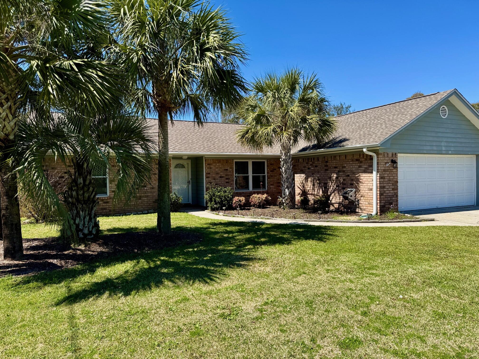 COUNTRY BREEZE ESTATES - Residential