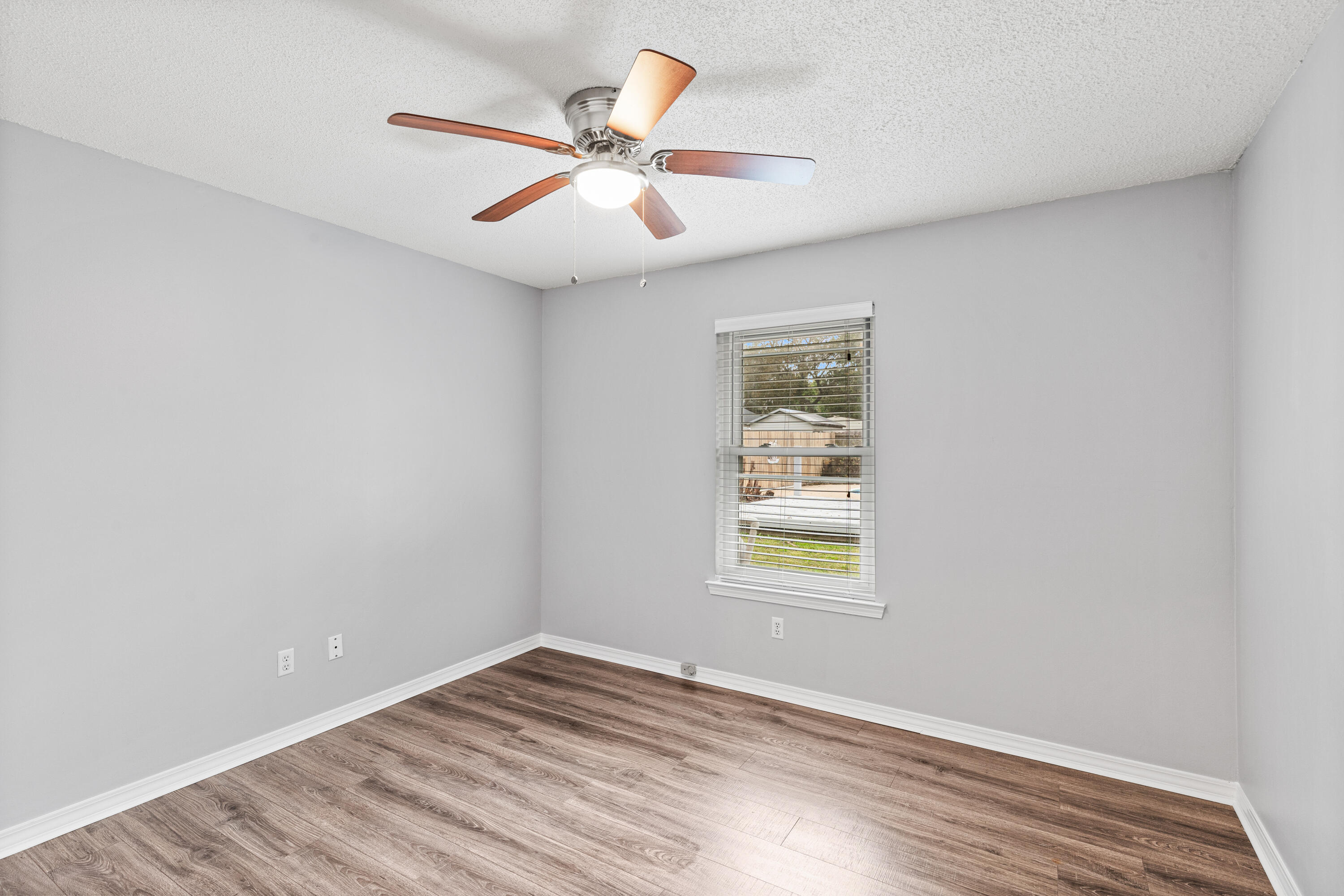 COUNTRY BREEZE ESTATES - Residential