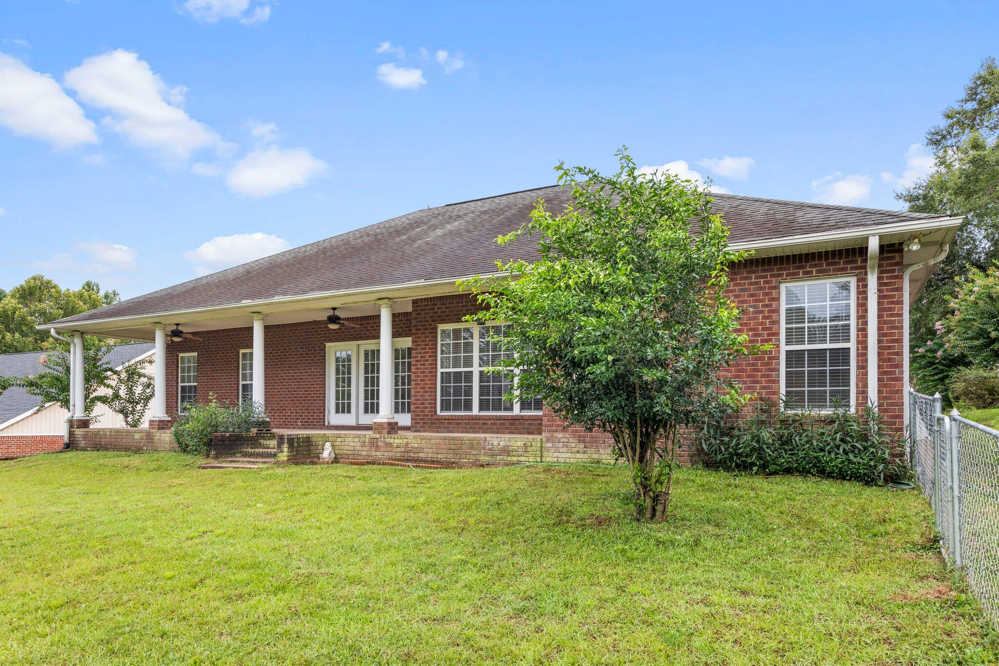 COUNTRY CLUB ESTATES 1ST ADDN - Residential