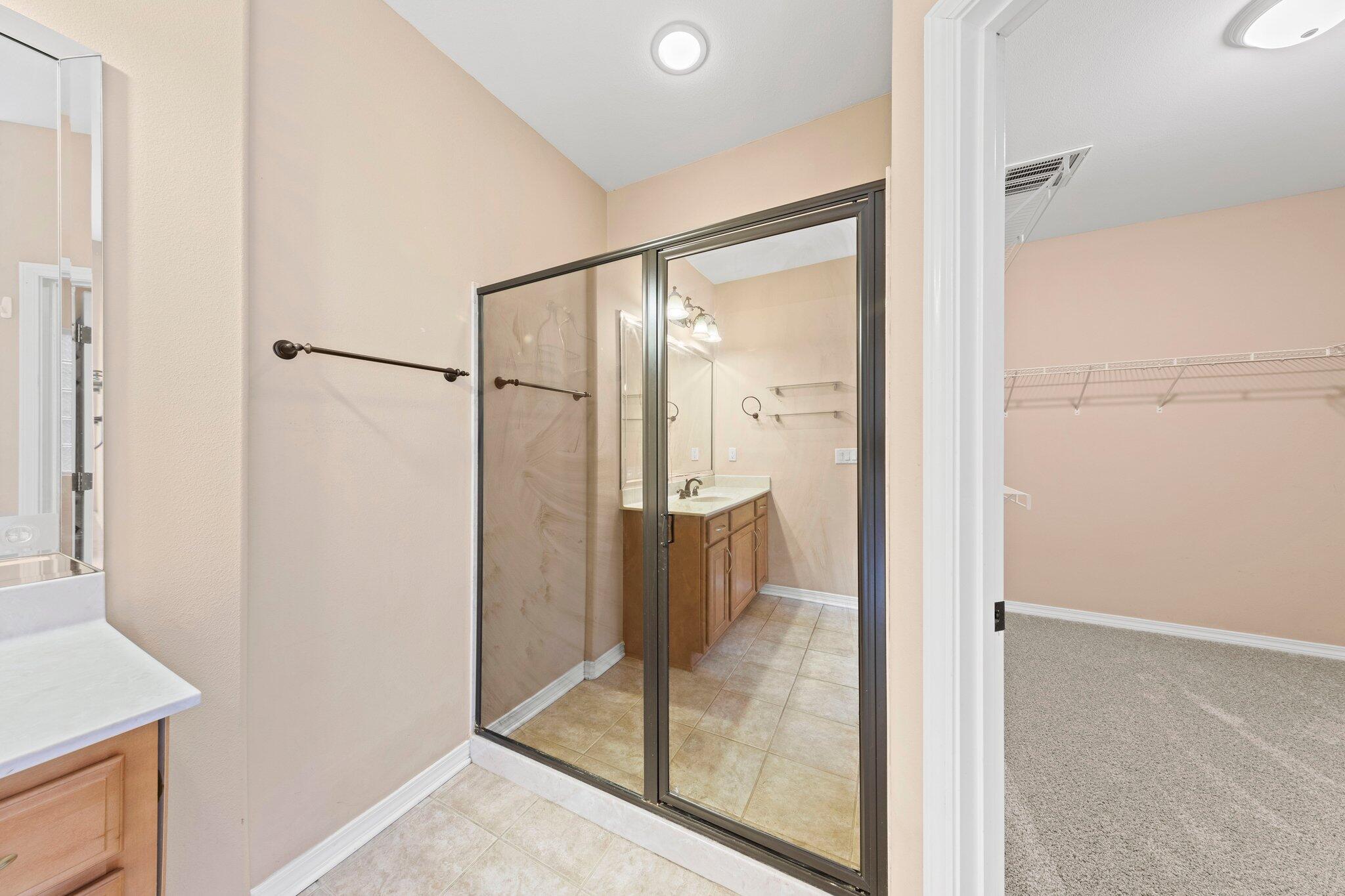 COUNTRY CLUB ESTATES 1ST ADDN - Residential