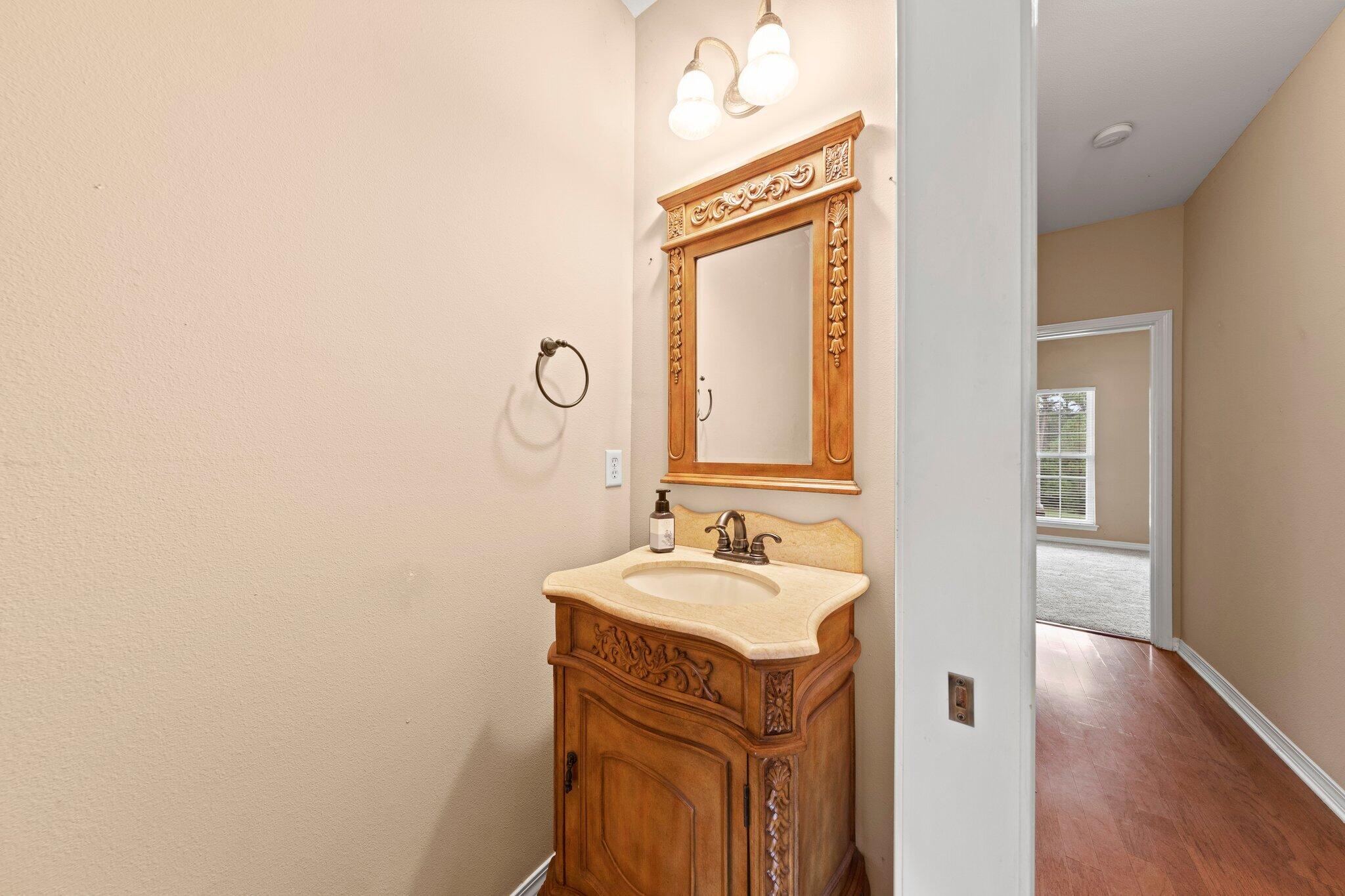 COUNTRY CLUB ESTATES 1ST ADDN - Residential