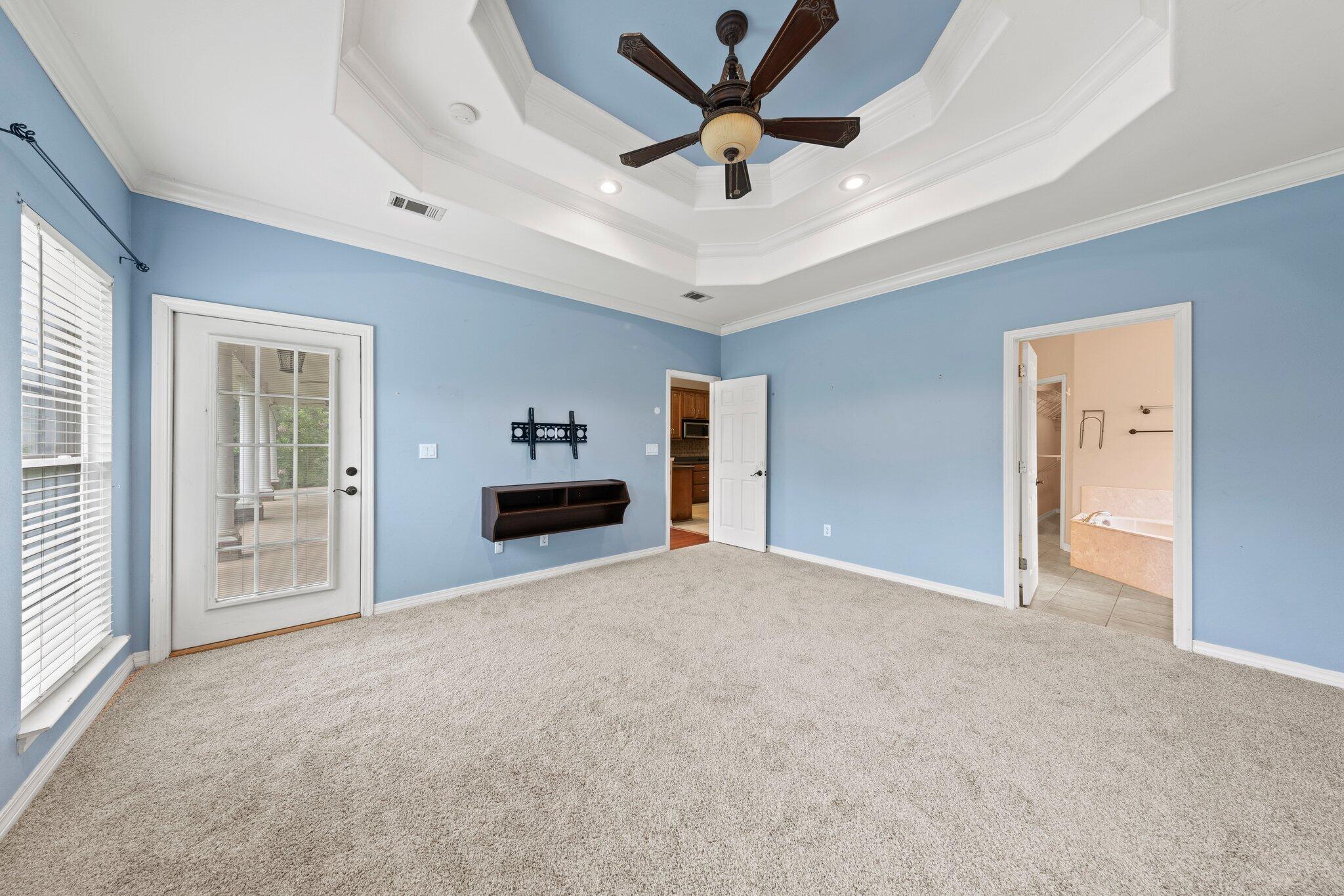 COUNTRY CLUB ESTATES 1ST ADDN - Residential