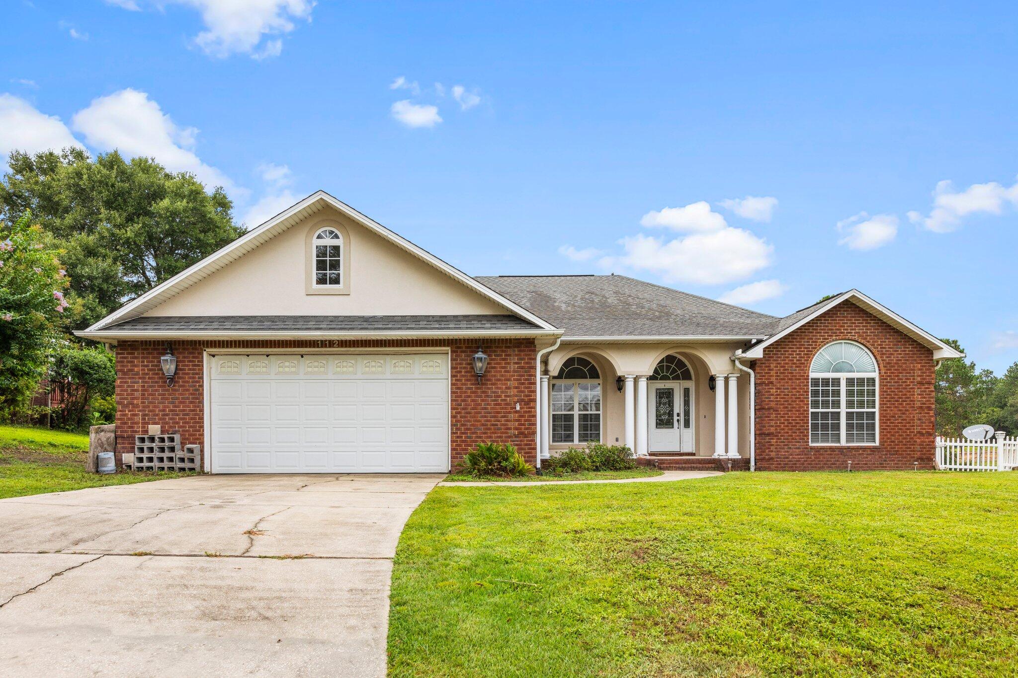 COUNTRY CLUB ESTATES 1ST ADDN - Residential