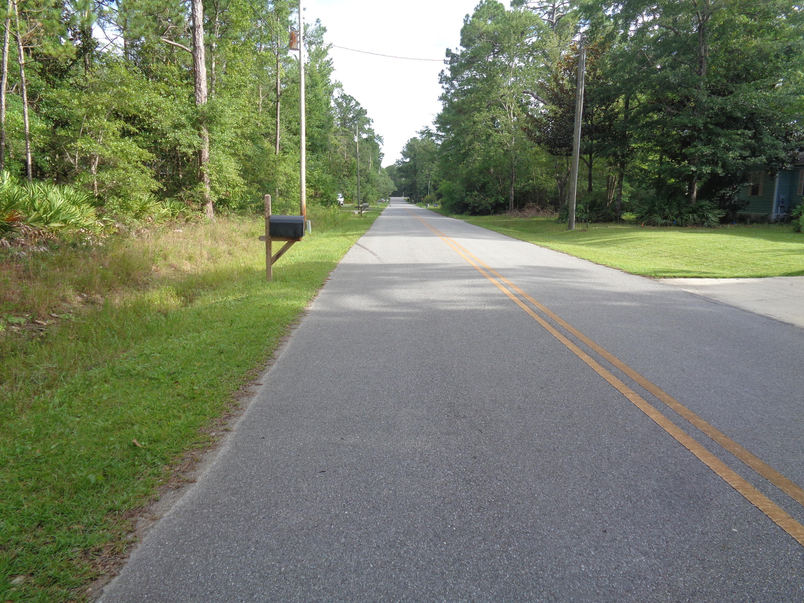 EMERALD SHORES - Land