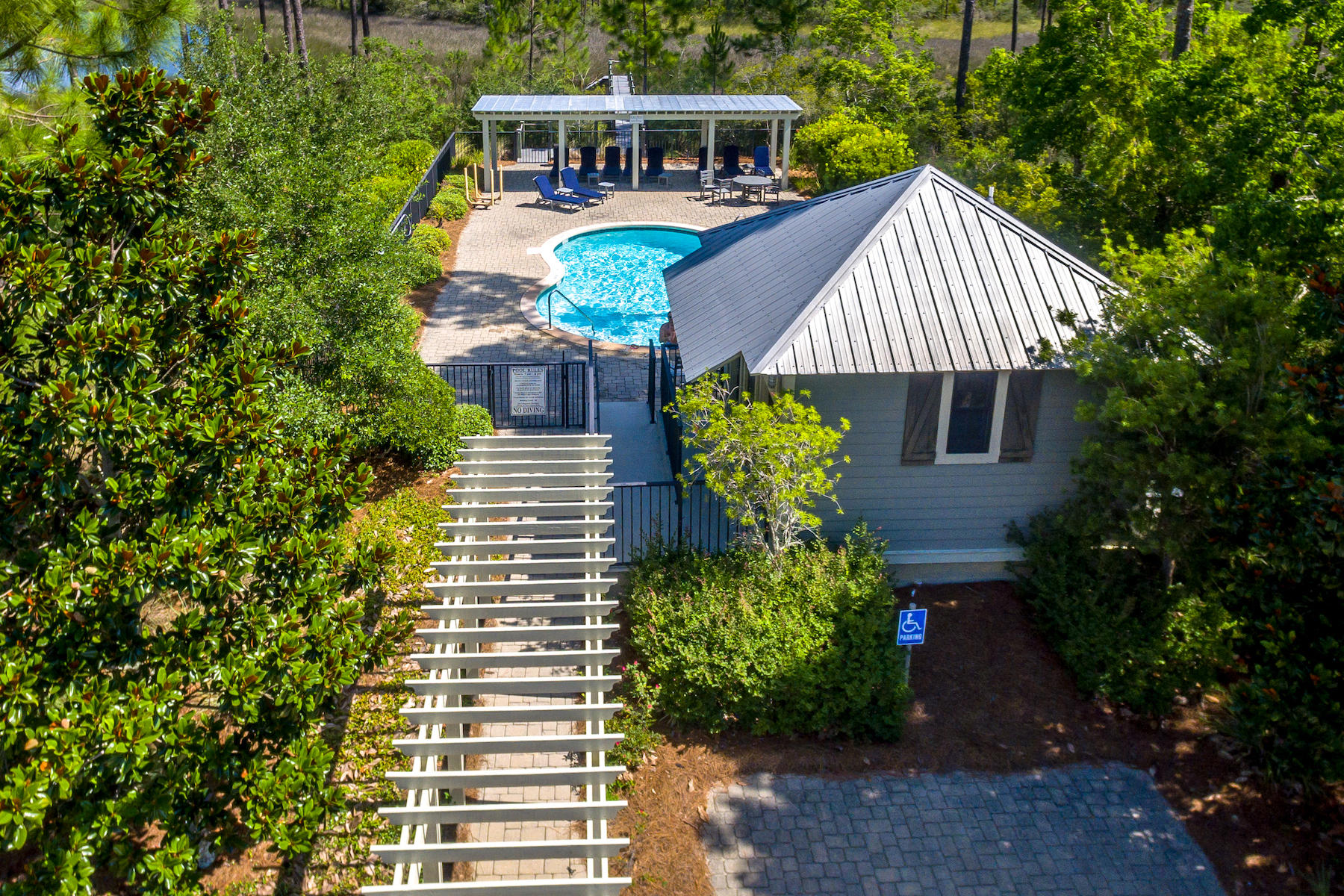 CESSNA LANDING - Land
