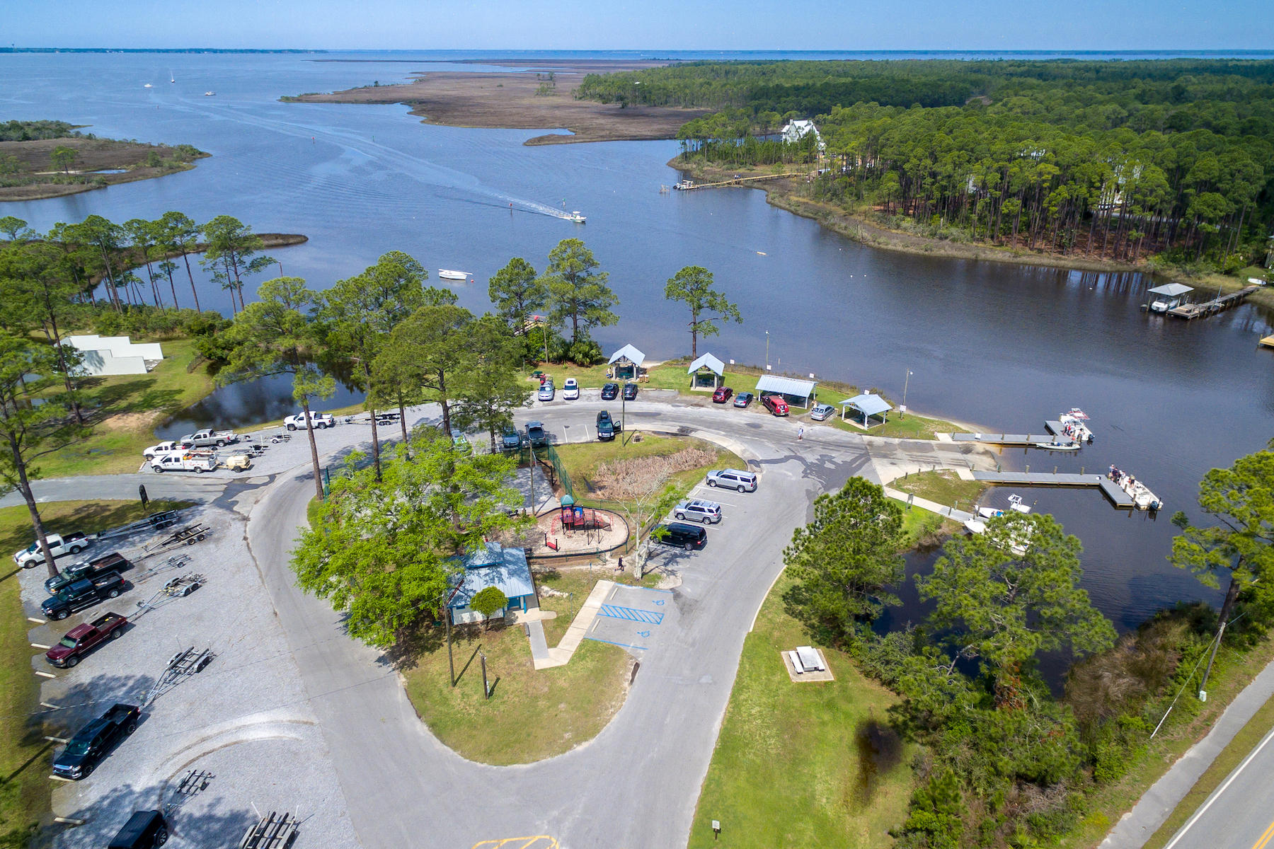 CESSNA LANDING - Land