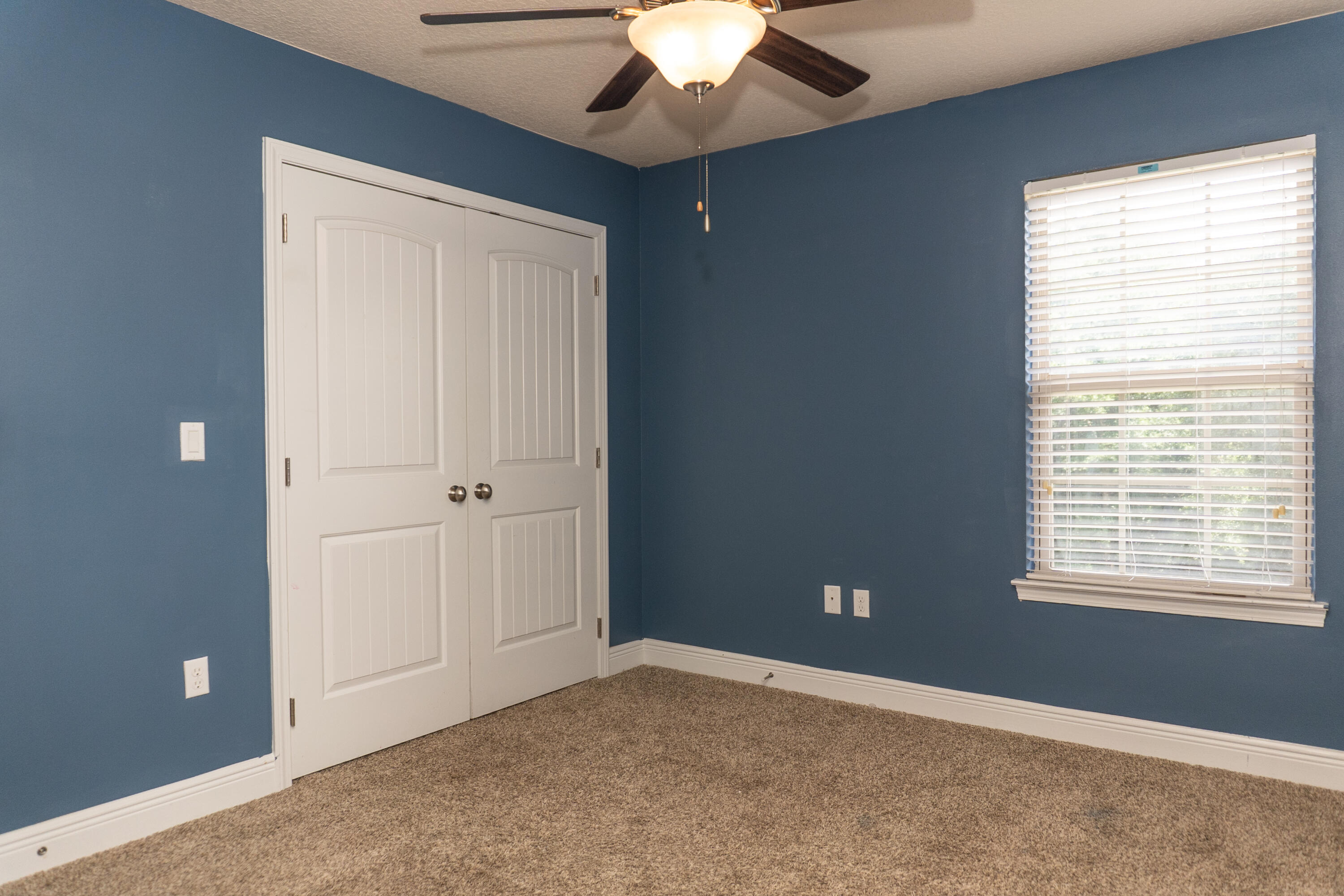 OVERLOOK AT CHESTNUT RIDGE - Residential Lease