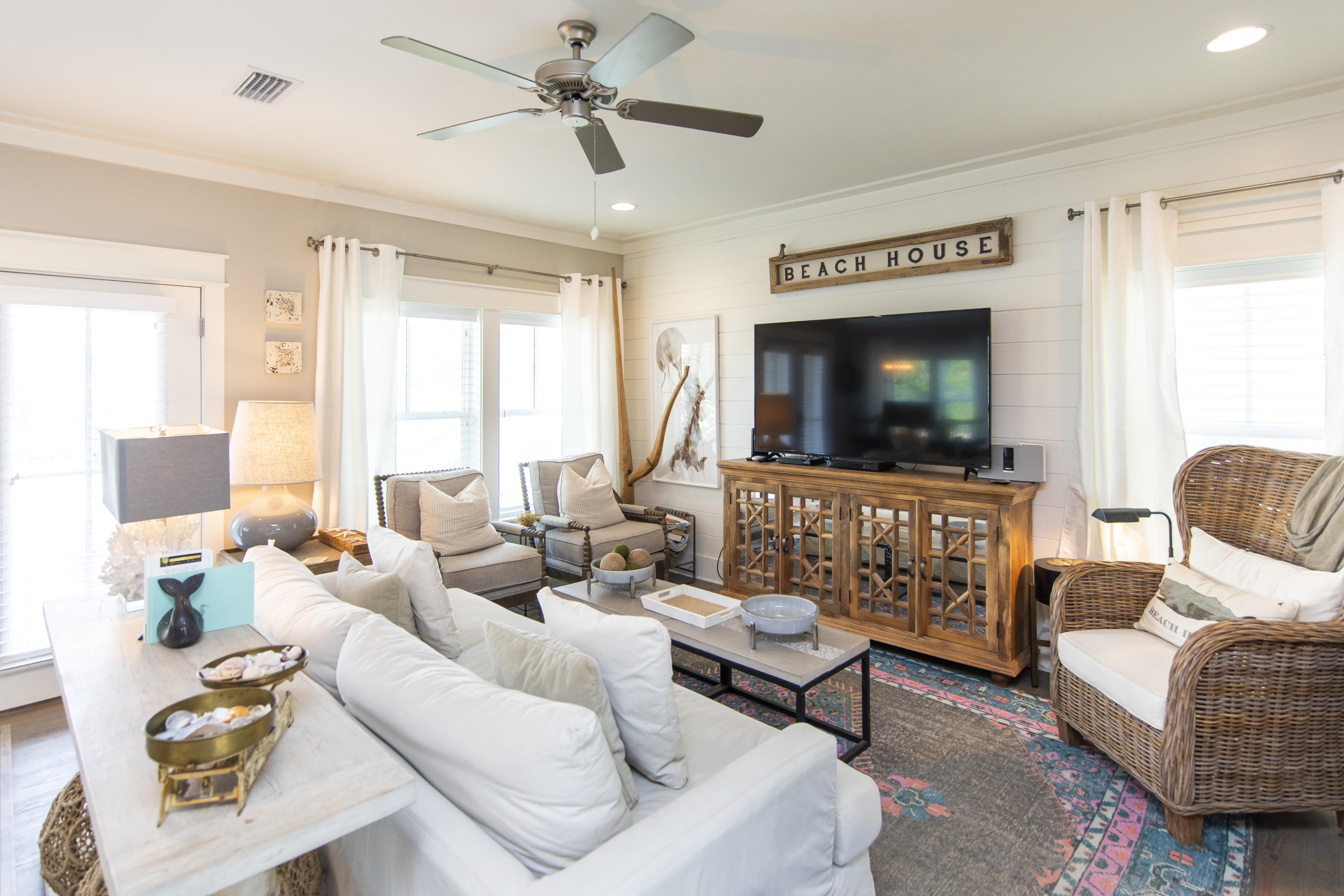 MAGNOLIA DUNE - Residential