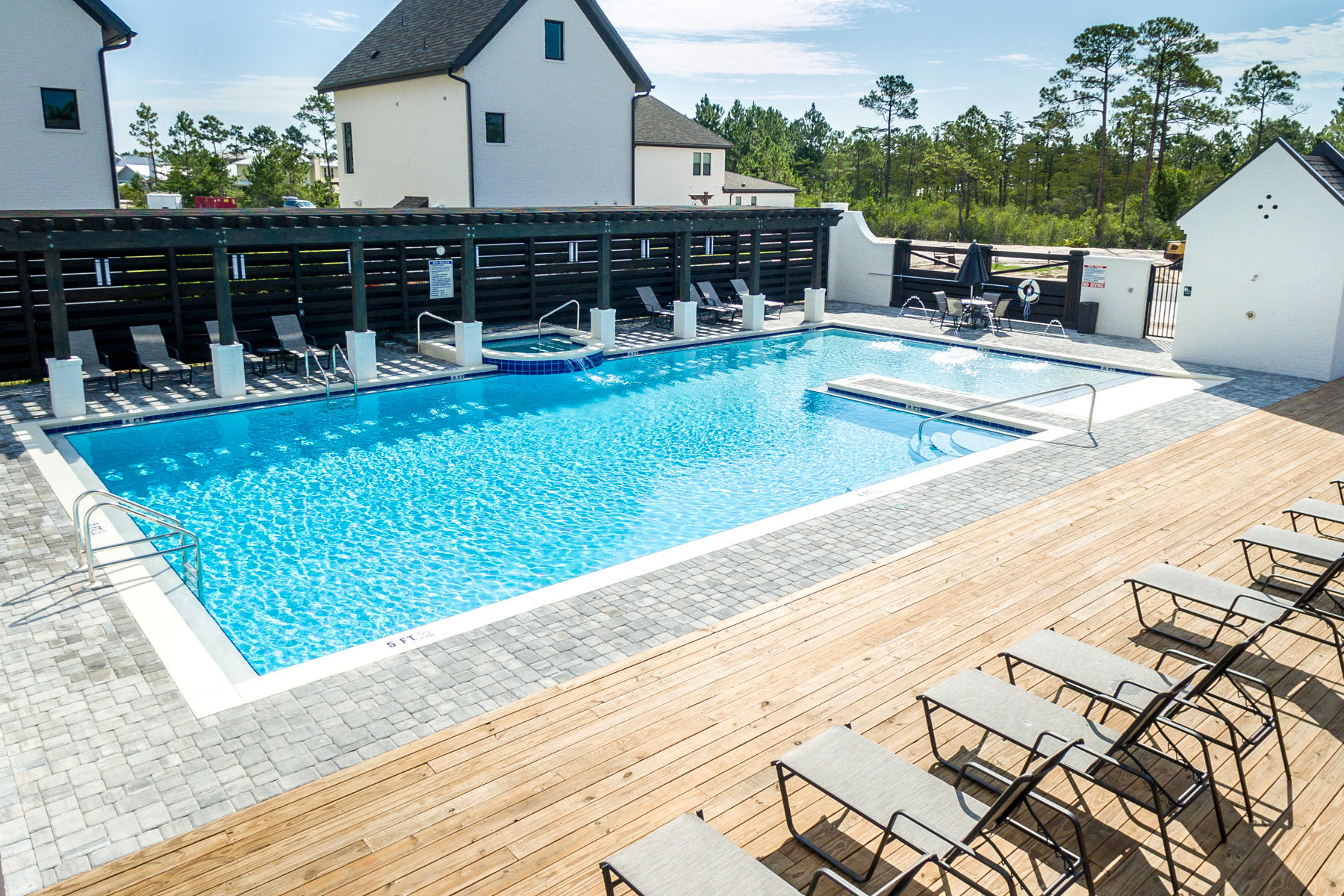 Ridgewalk - Residential