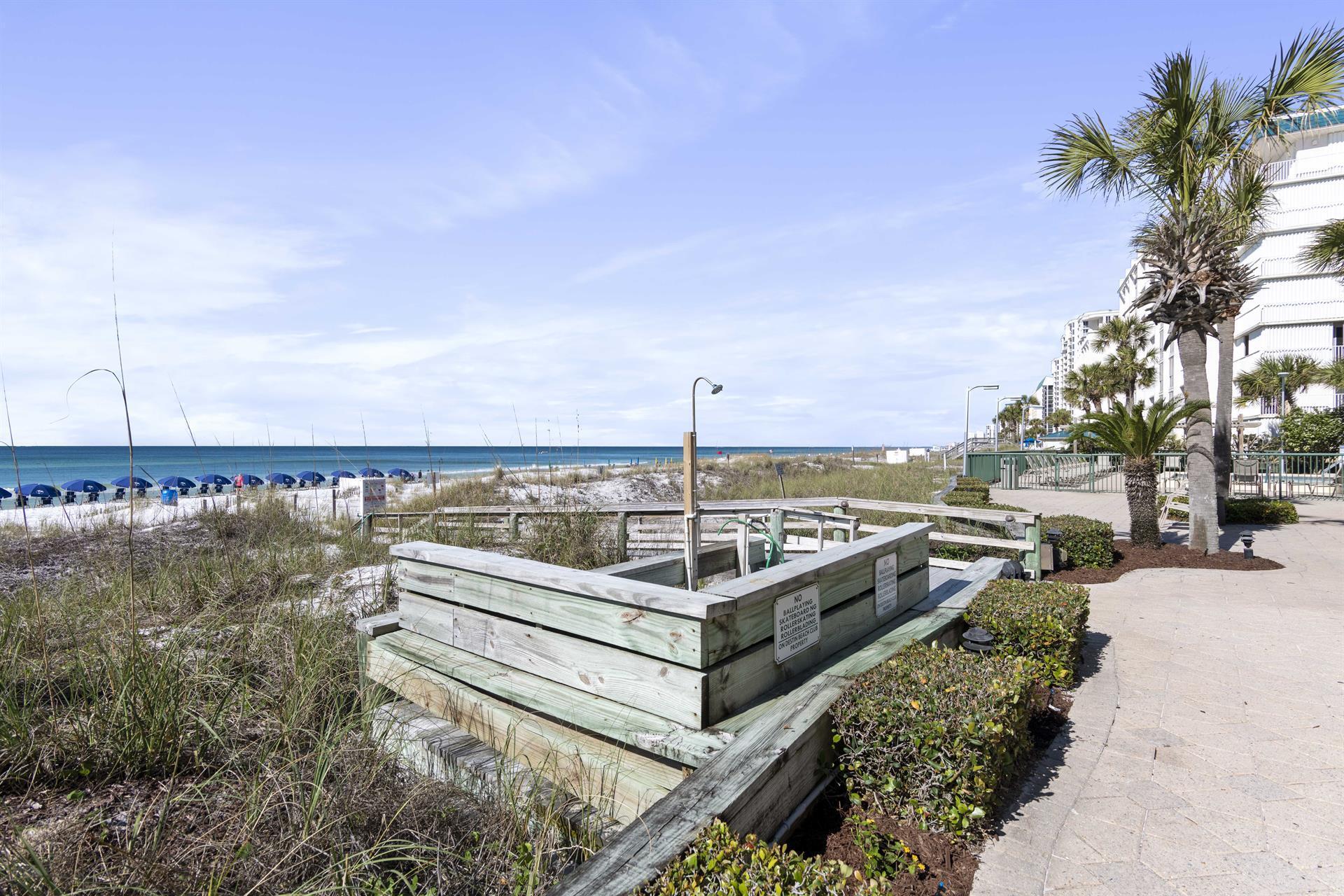 DESTIN BEACH CLUB - Residential