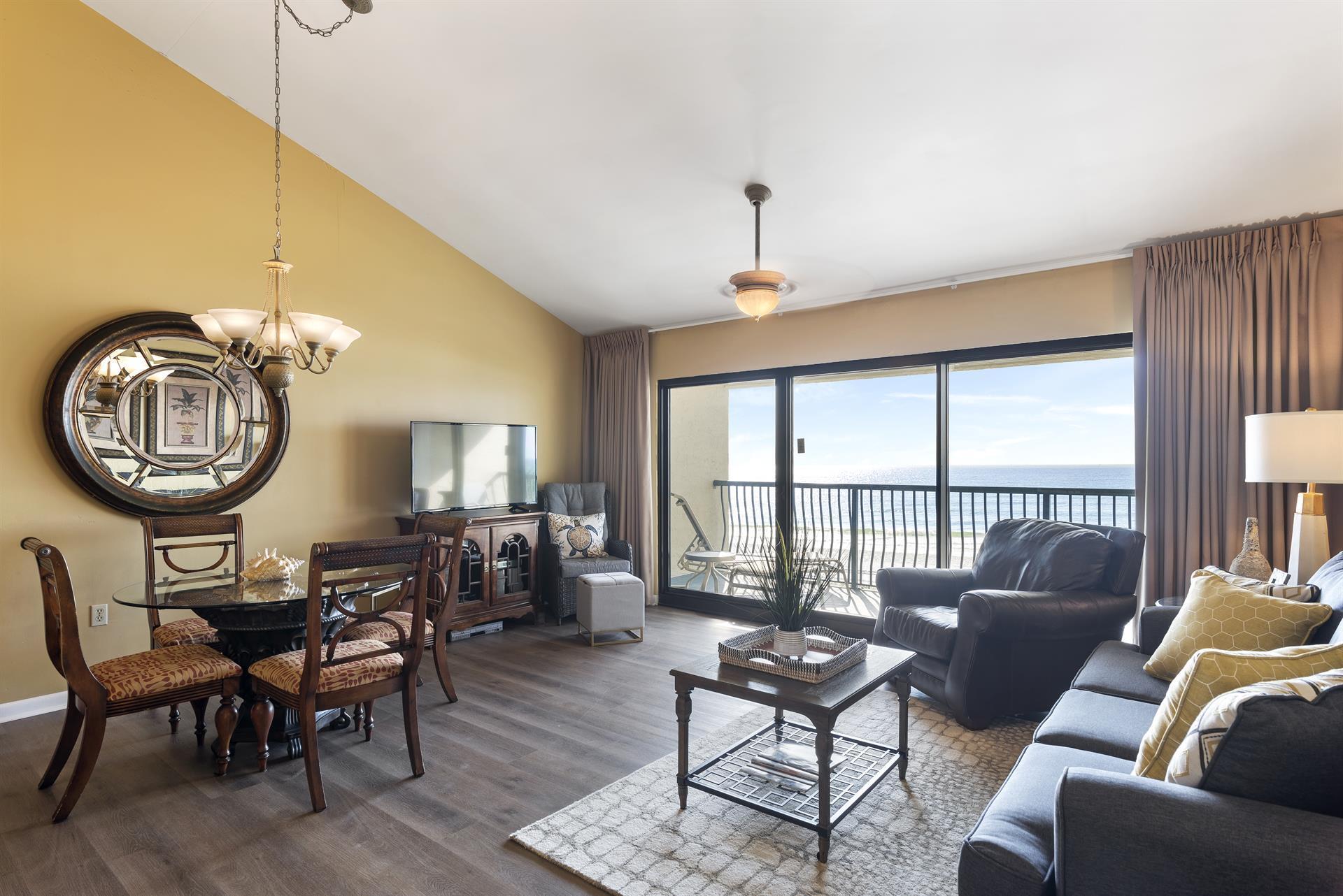 DESTIN BEACH CLUB - Residential