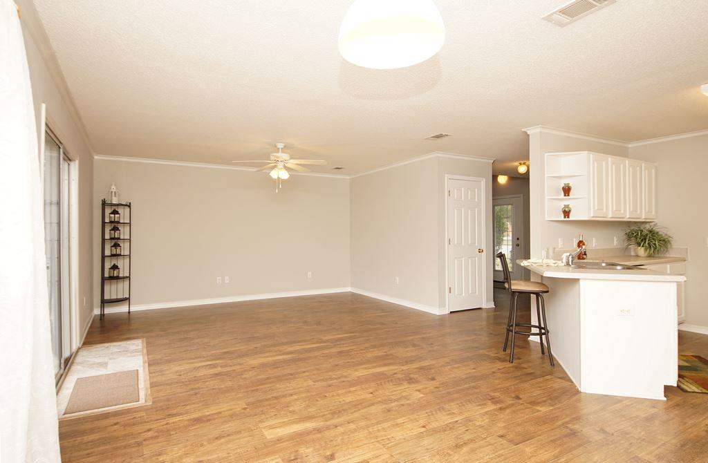 SHALIMAR COTTAGES - Residential