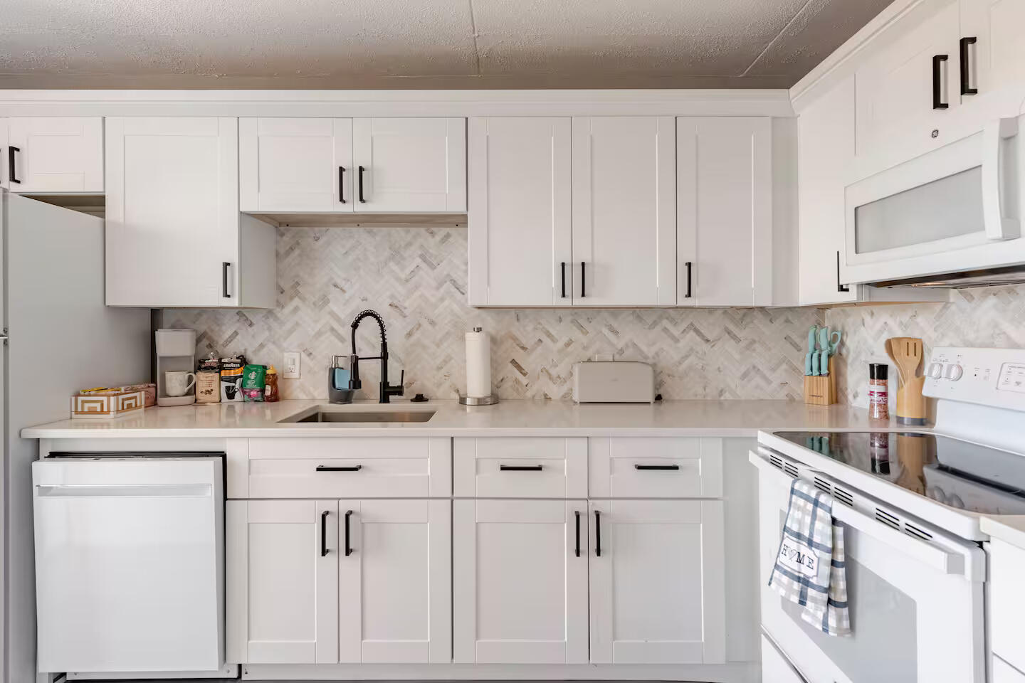 SEA PALM CONDO - Residential