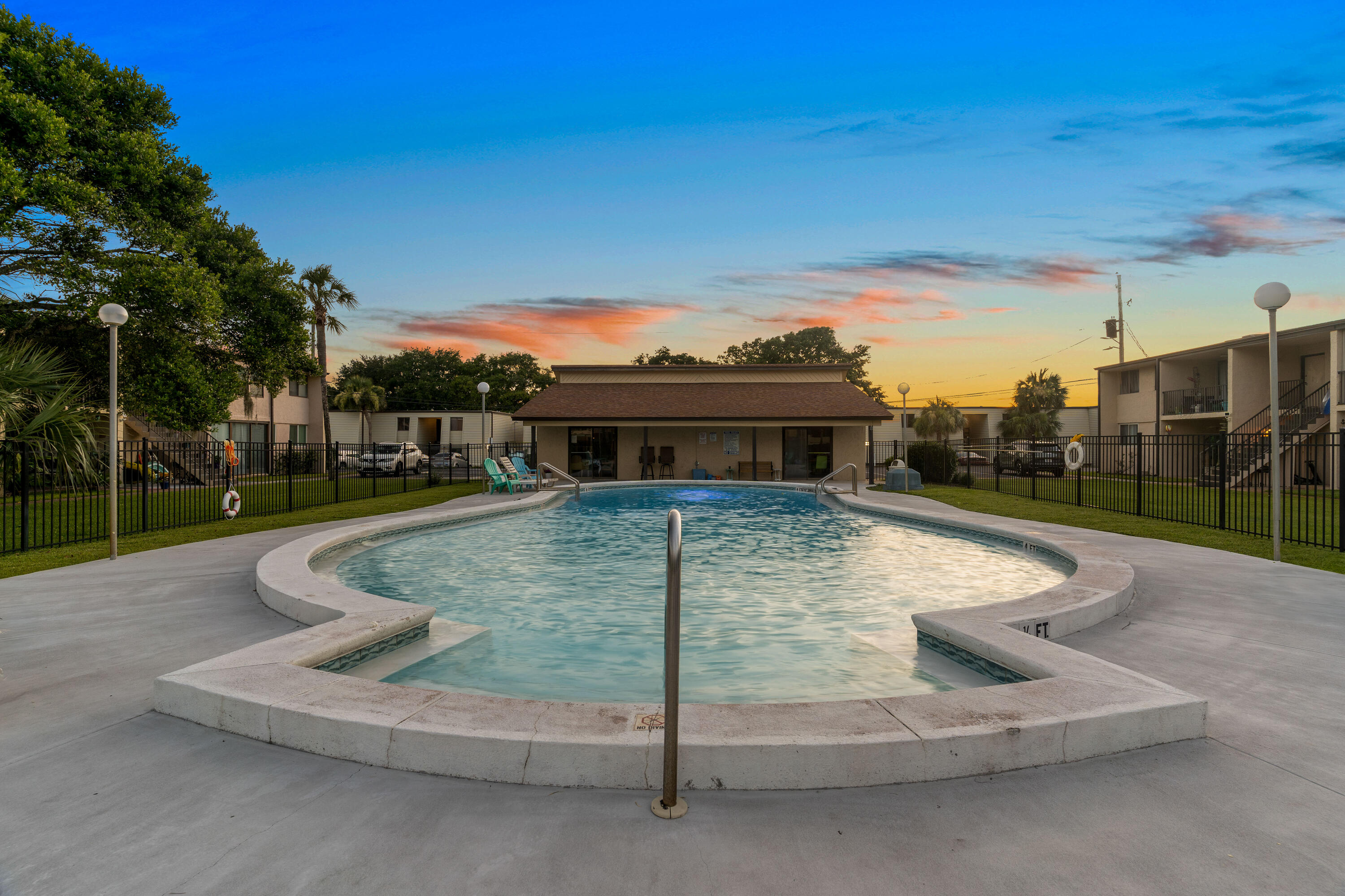 SEA PALM CONDO - Residential