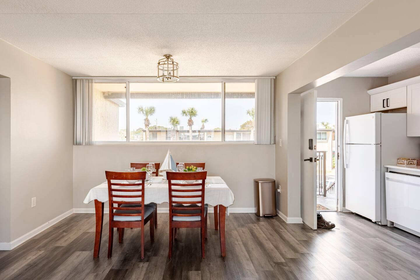 SEA PALM CONDO - Residential