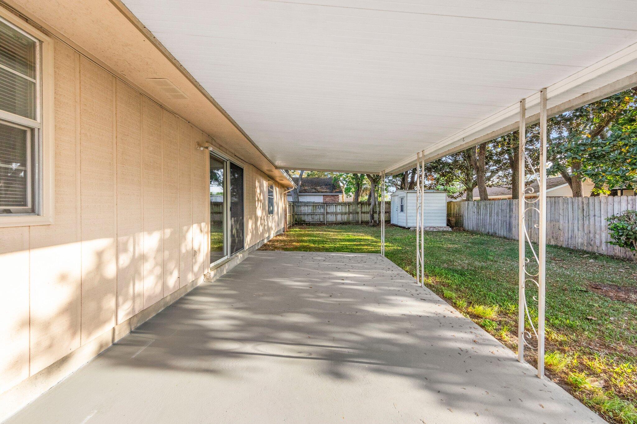 PORT DIXIE - Residential Lease