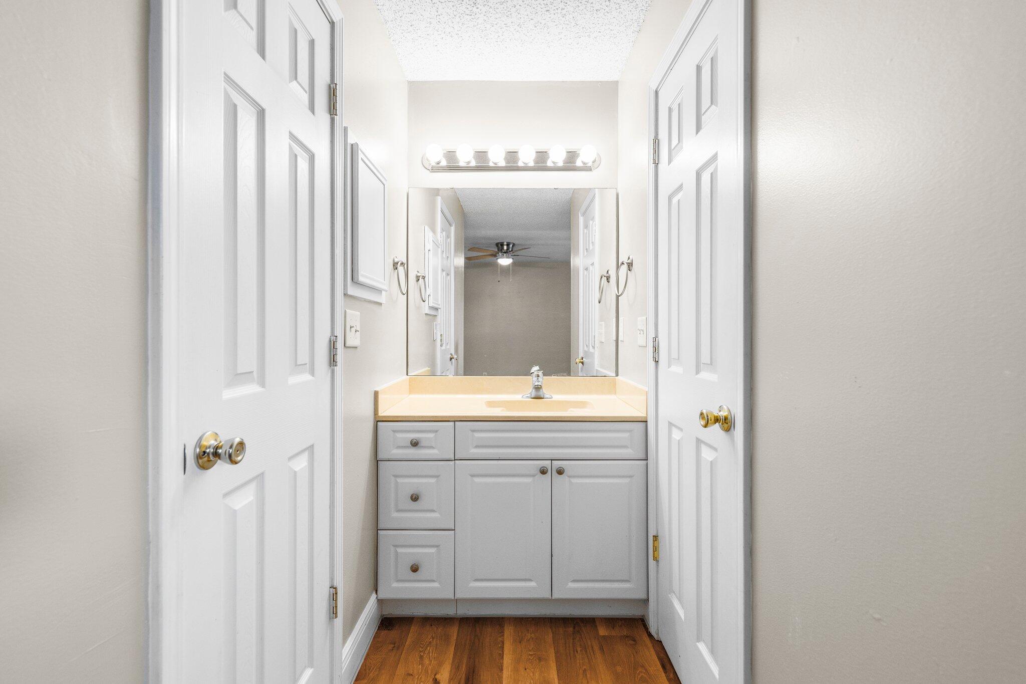 PORT DIXIE - Residential Lease