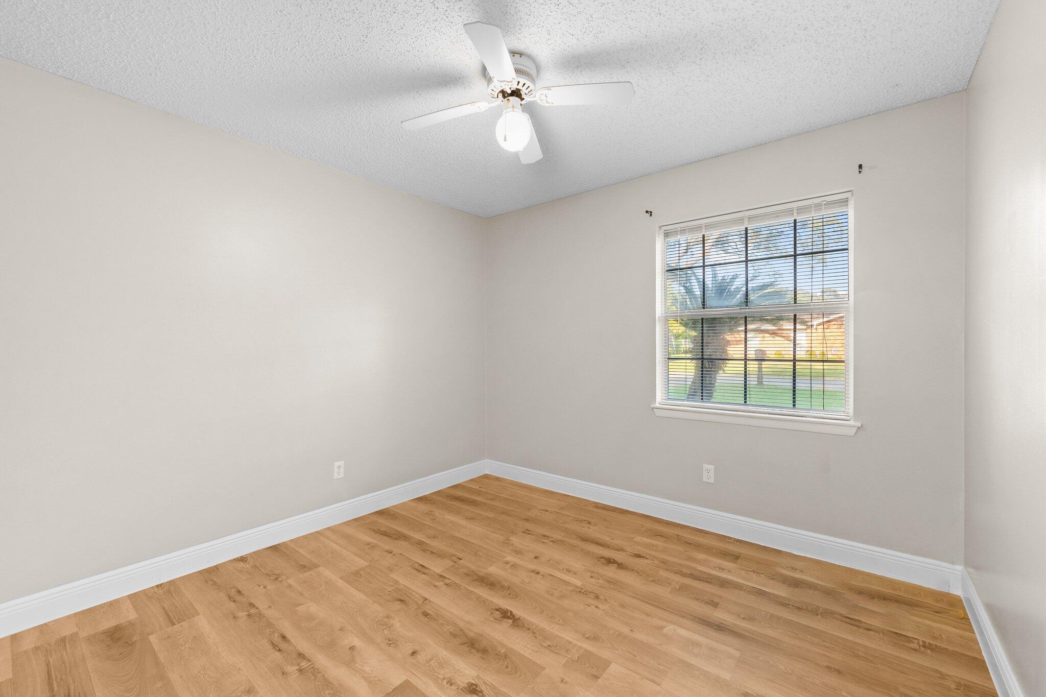 PORT DIXIE - Residential Lease