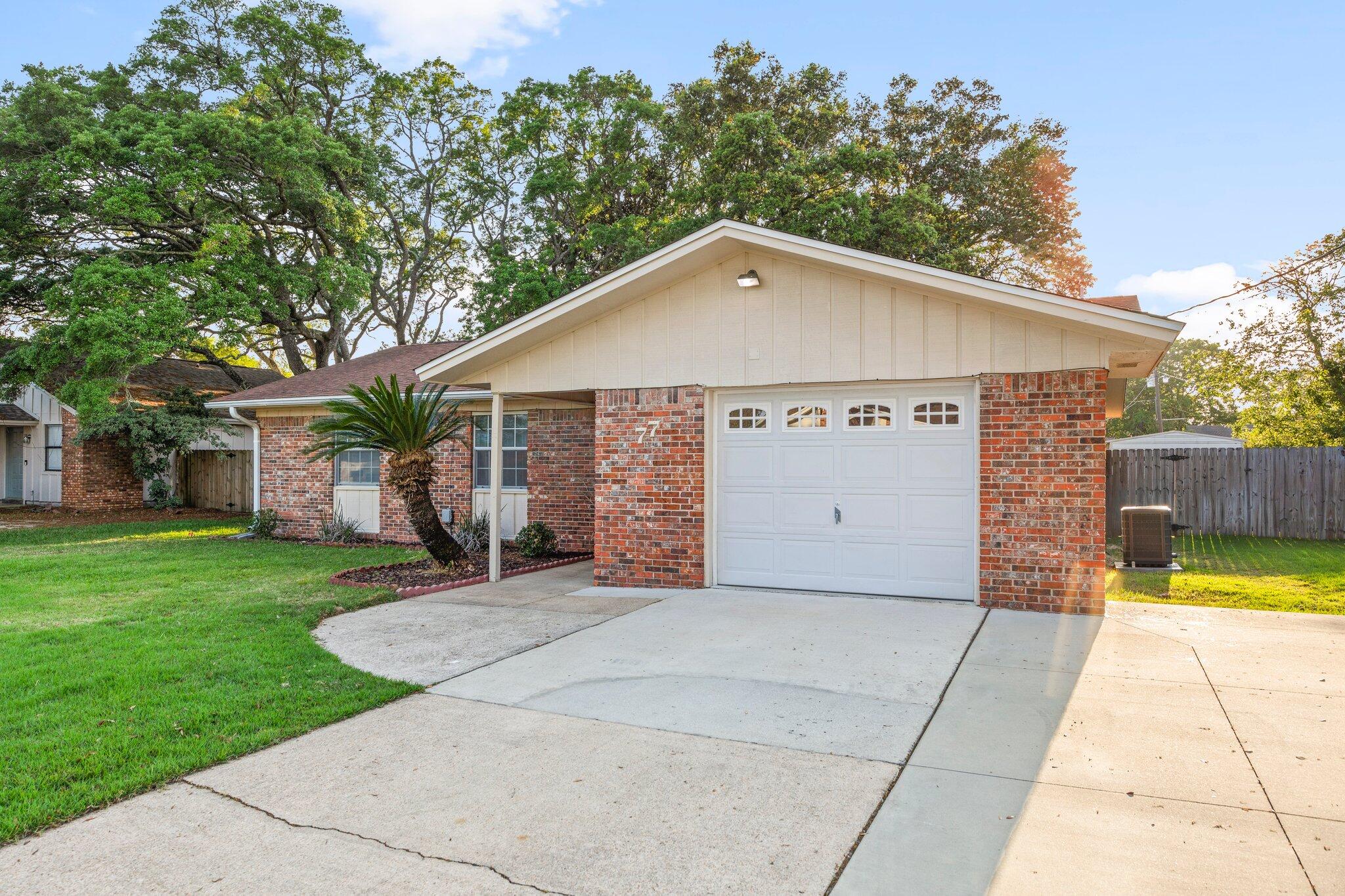 PORT DIXIE - Residential Lease