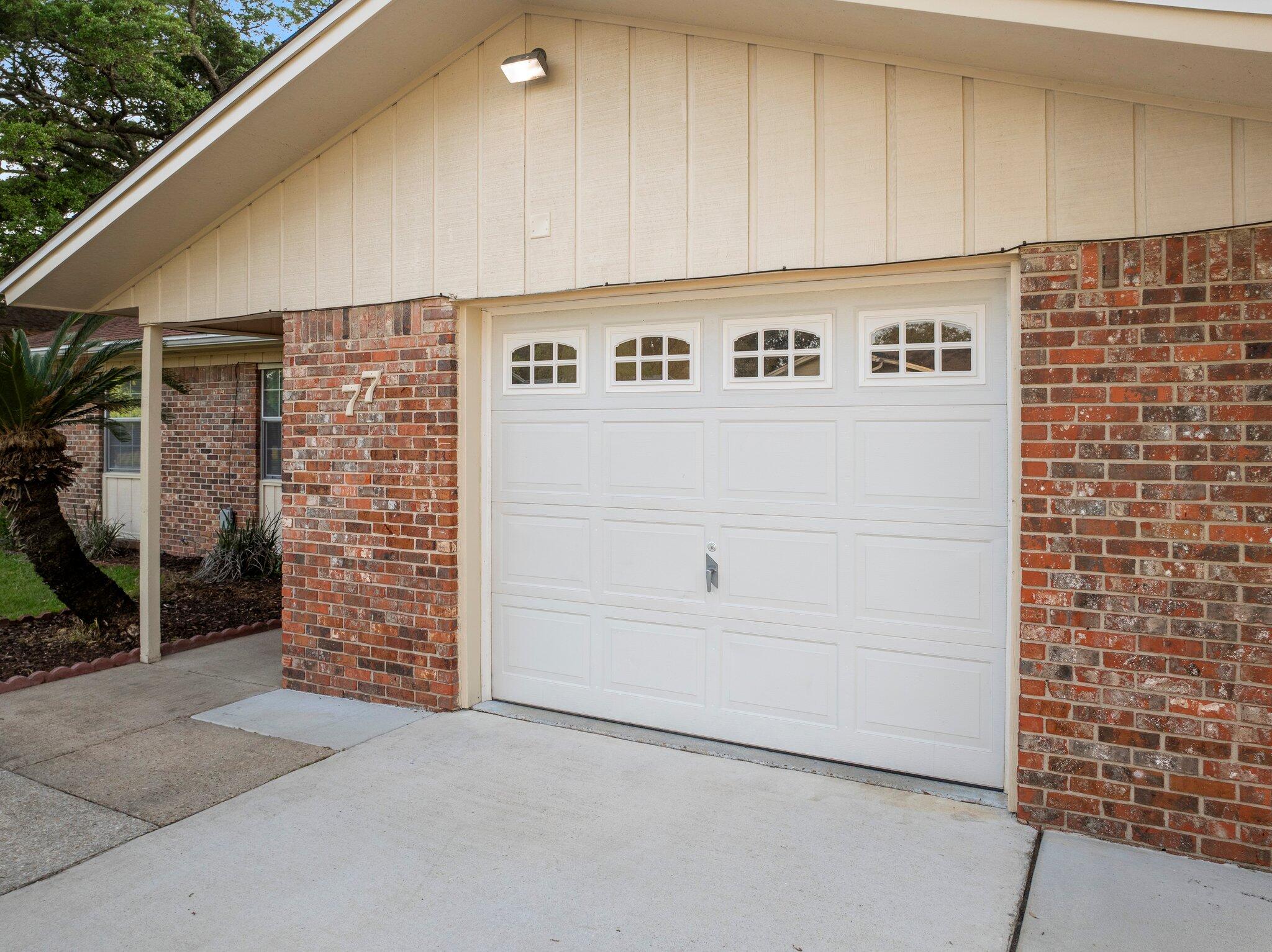 PORT DIXIE - Residential Lease