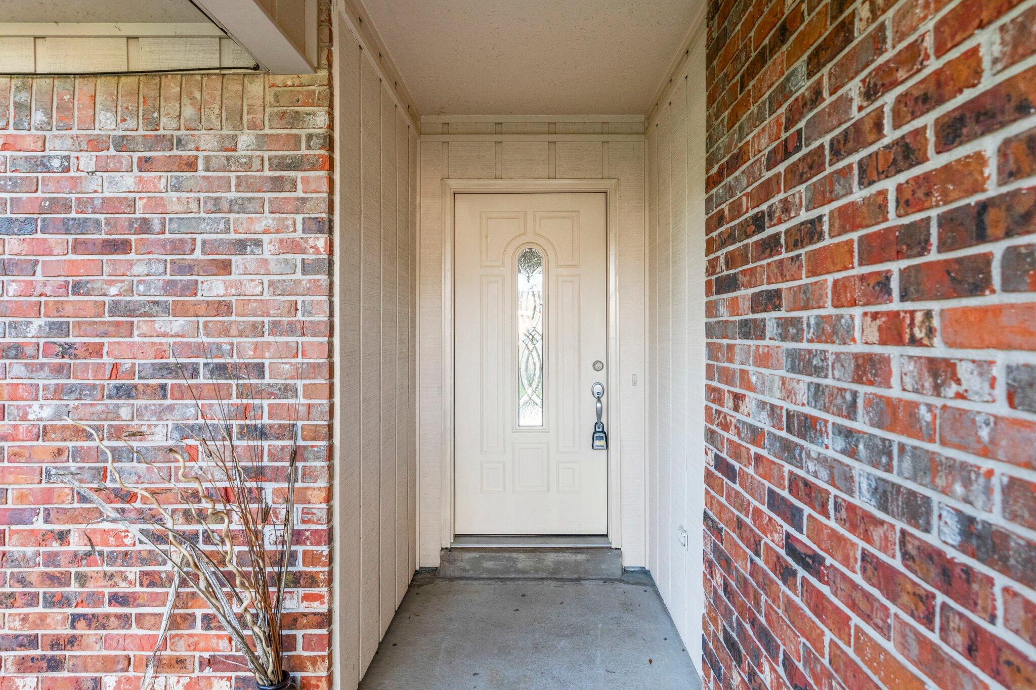 PORT DIXIE - Residential Lease