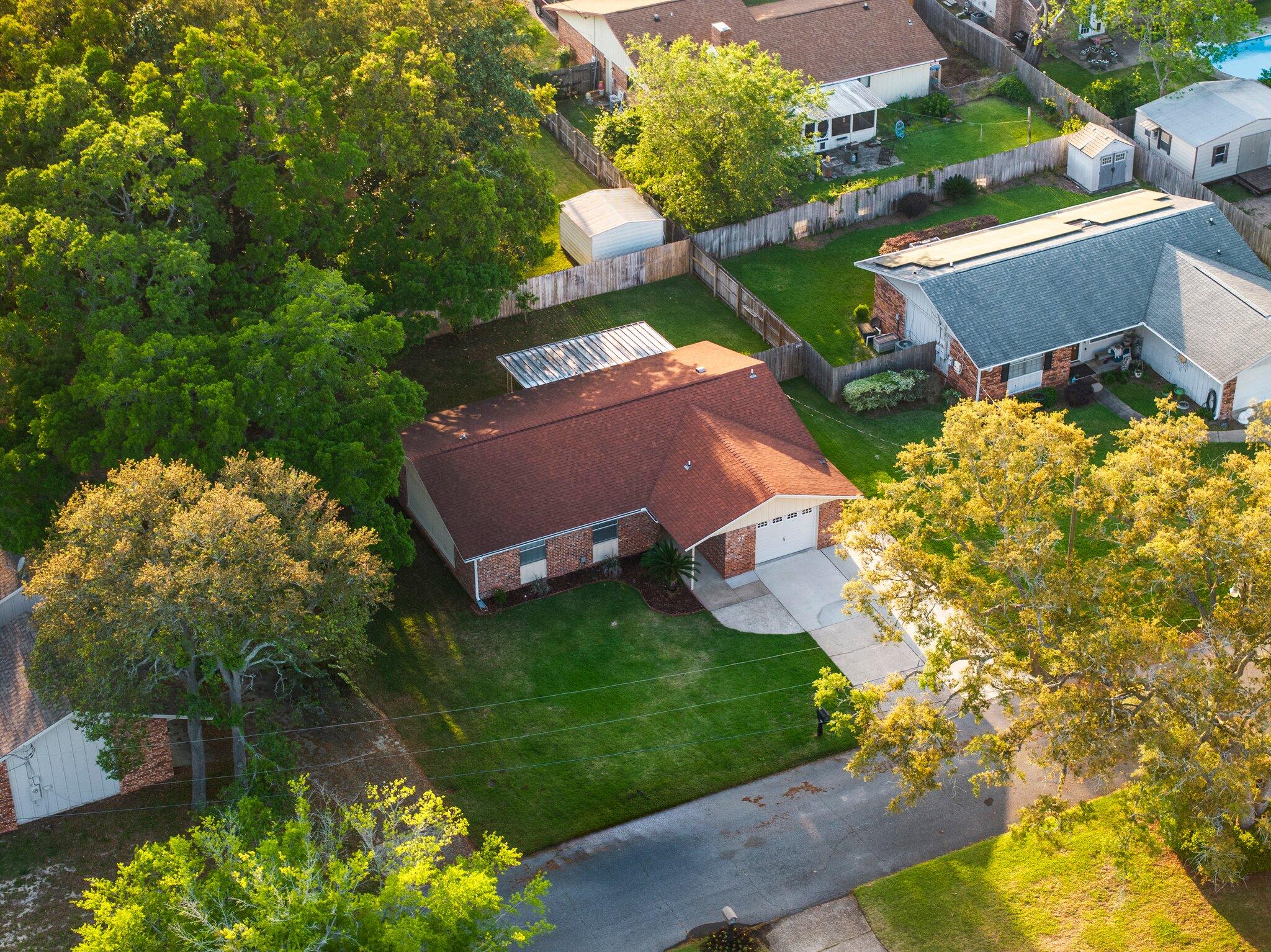 PORT DIXIE - Residential Lease