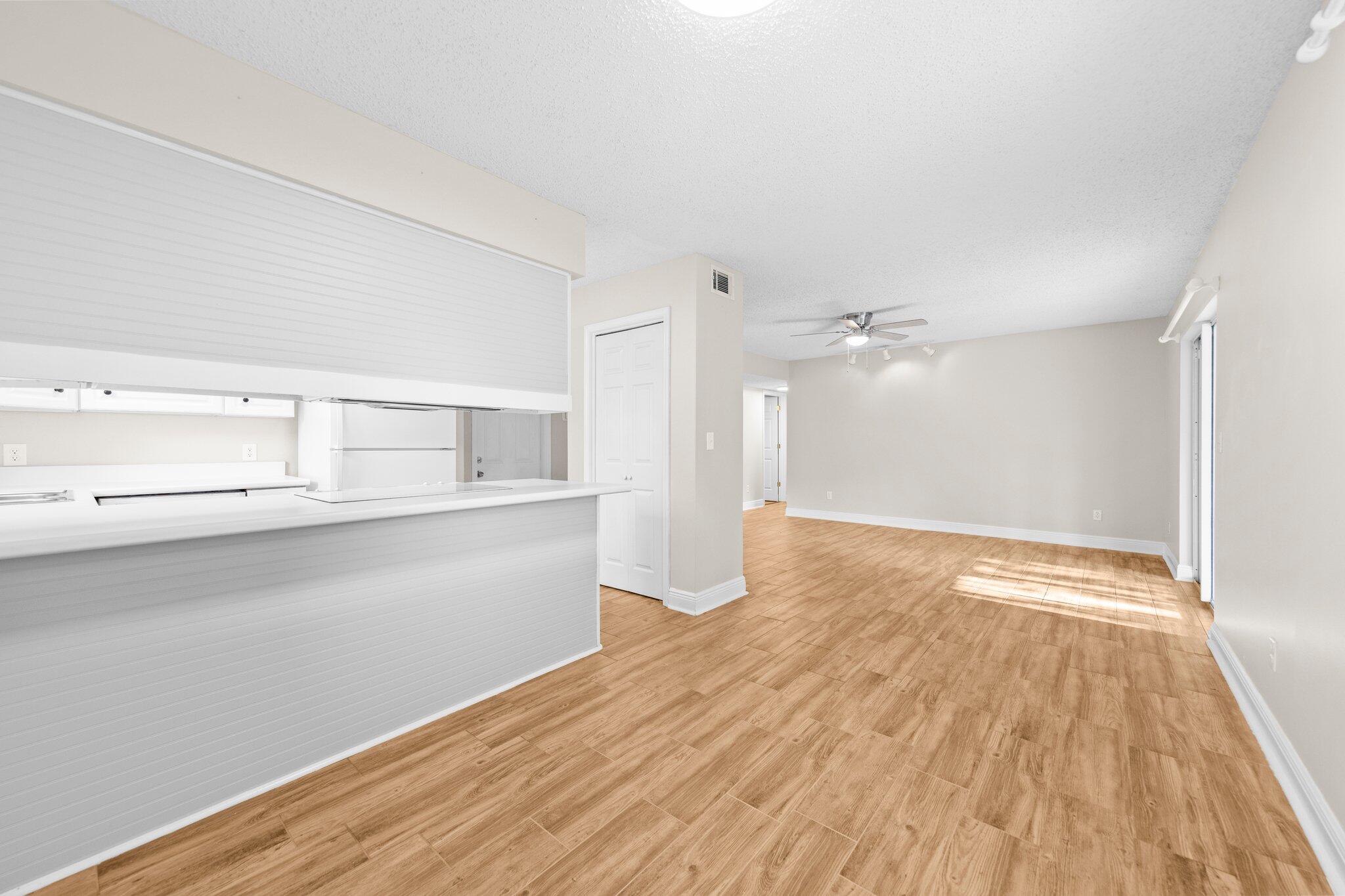 PORT DIXIE - Residential Lease