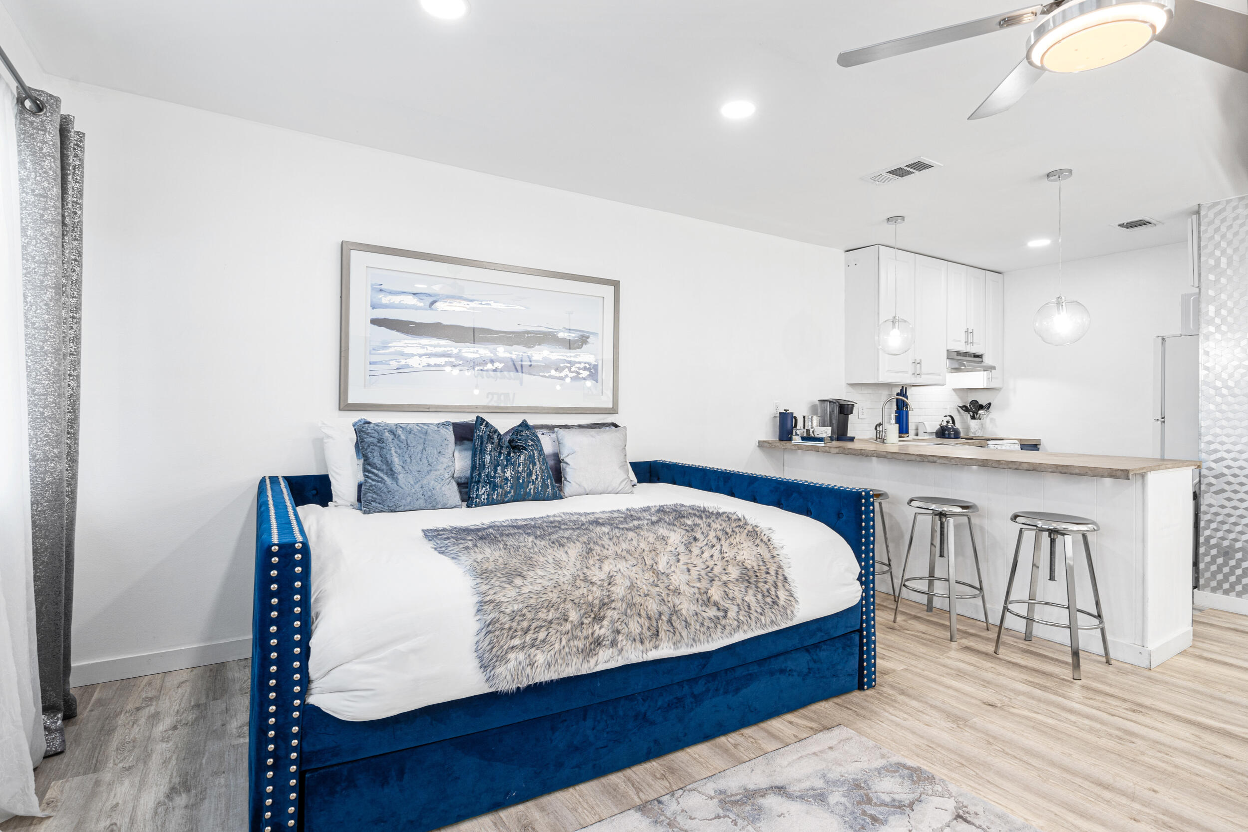 HIDDEN BEACH VILLAS CONDO - Residential