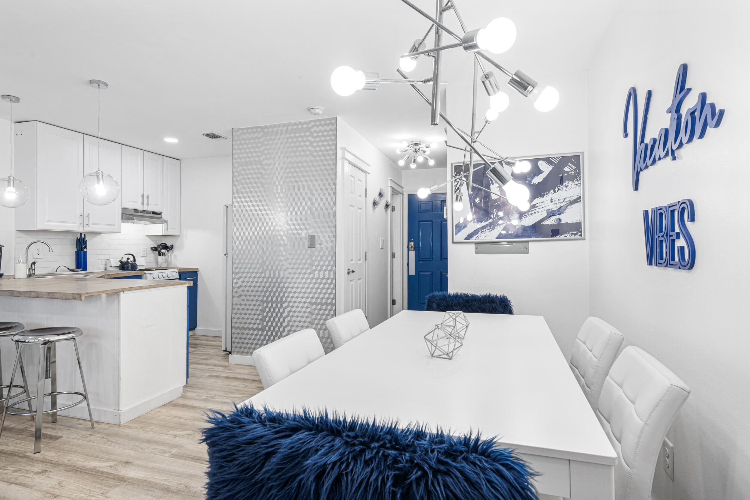 HIDDEN BEACH VILLAS CONDO - Residential