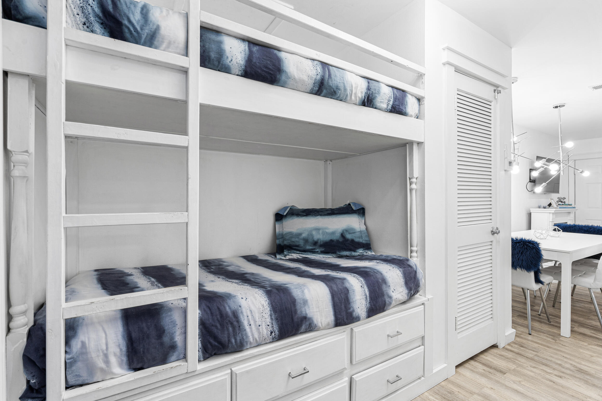 HIDDEN BEACH VILLAS CONDO - Residential