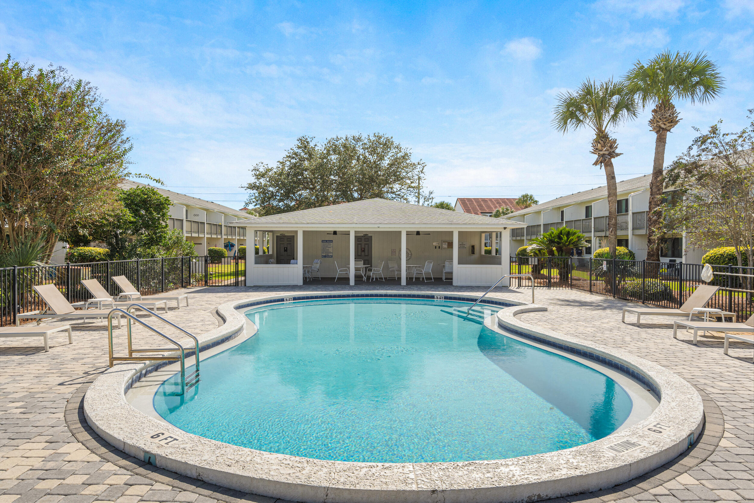 HIDDEN BEACH VILLAS CONDO - Residential